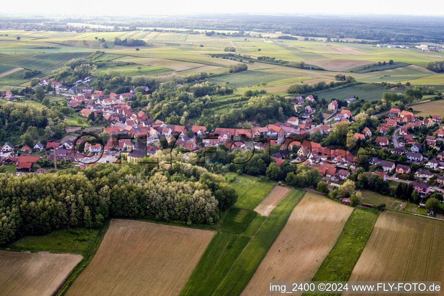 Vue aérienne de Winzenbach dans le département Bas Rhin, France