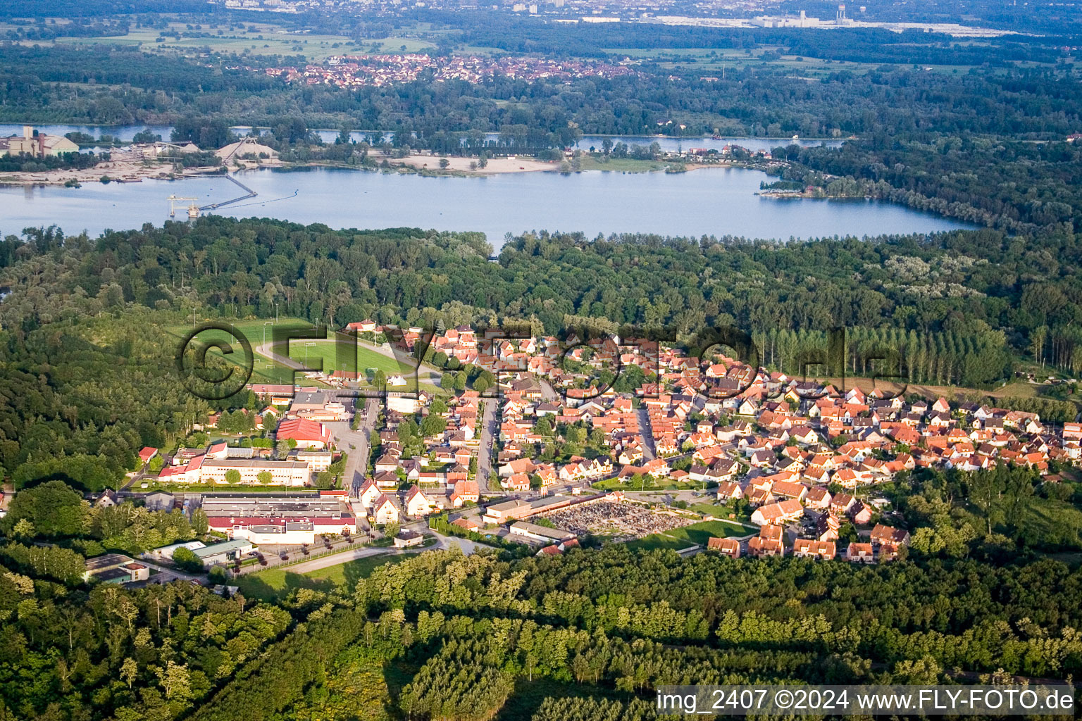 Vue aérienne de Seltz dans le département Bas Rhin, France