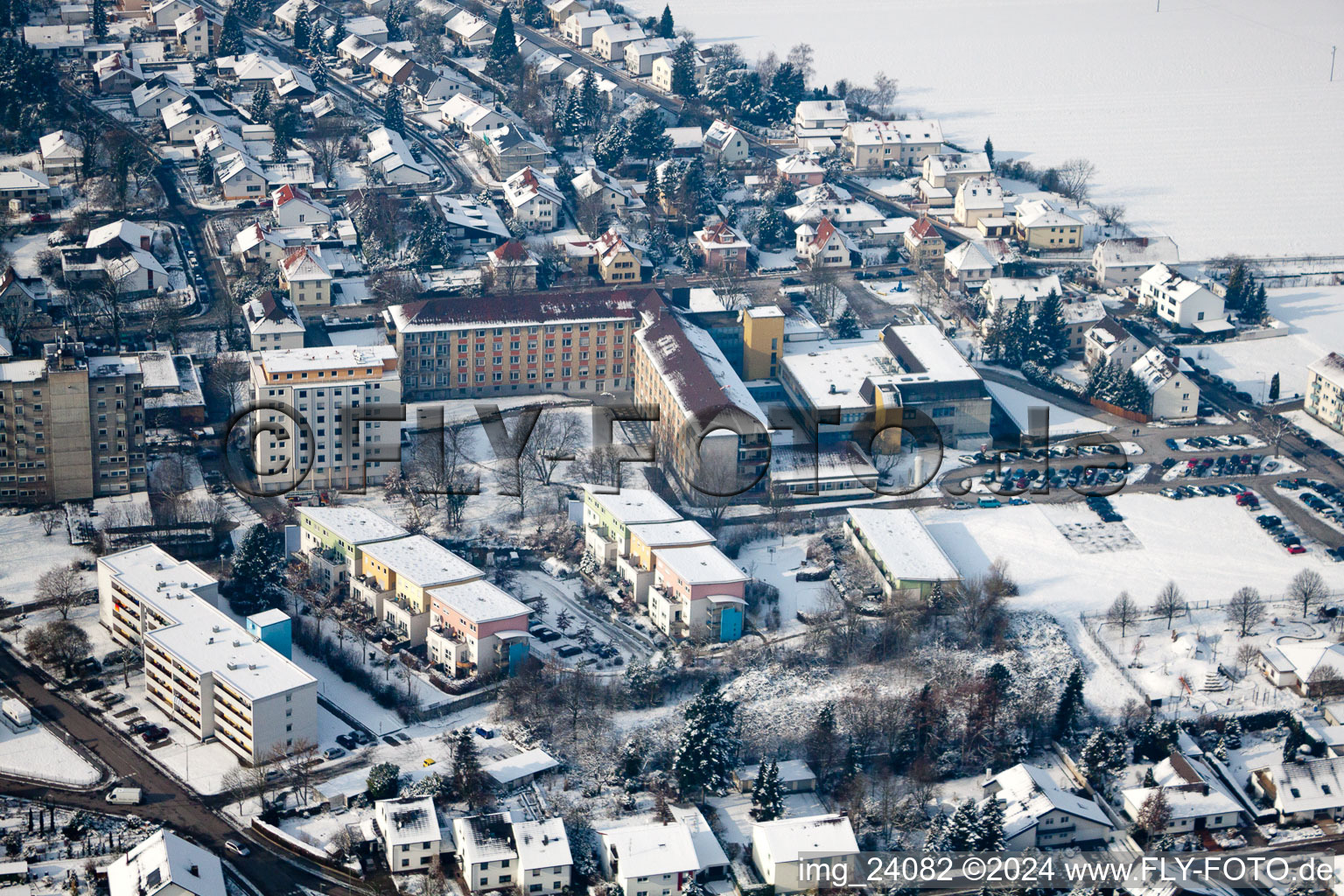 Vue aérienne de Hôpital à Kandel dans le département Rhénanie-Palatinat, Allemagne