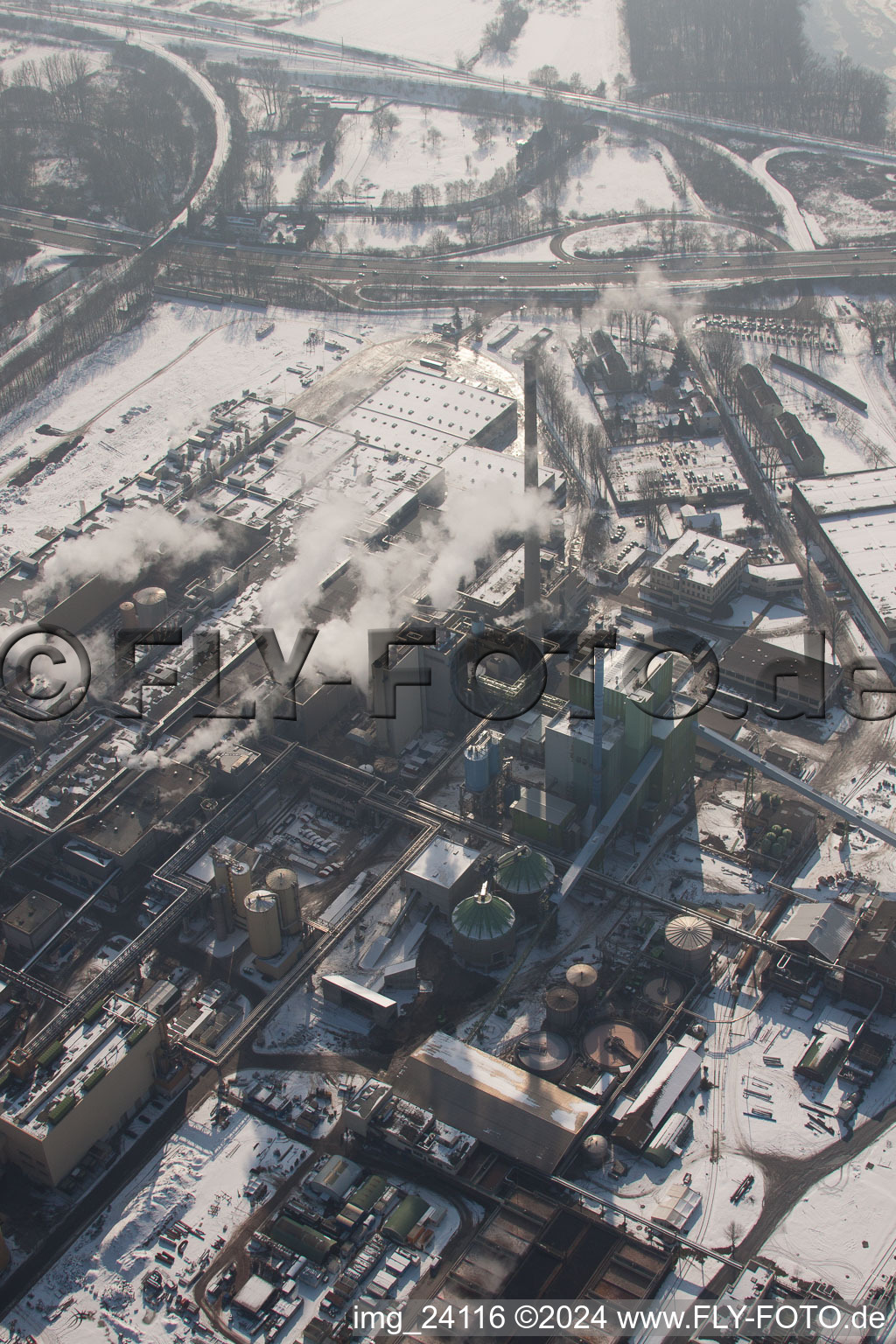 Photographie aérienne de Maxau, usine de papier Stora Enso en hiver à le quartier Knielingen in Karlsruhe dans le département Bade-Wurtemberg, Allemagne