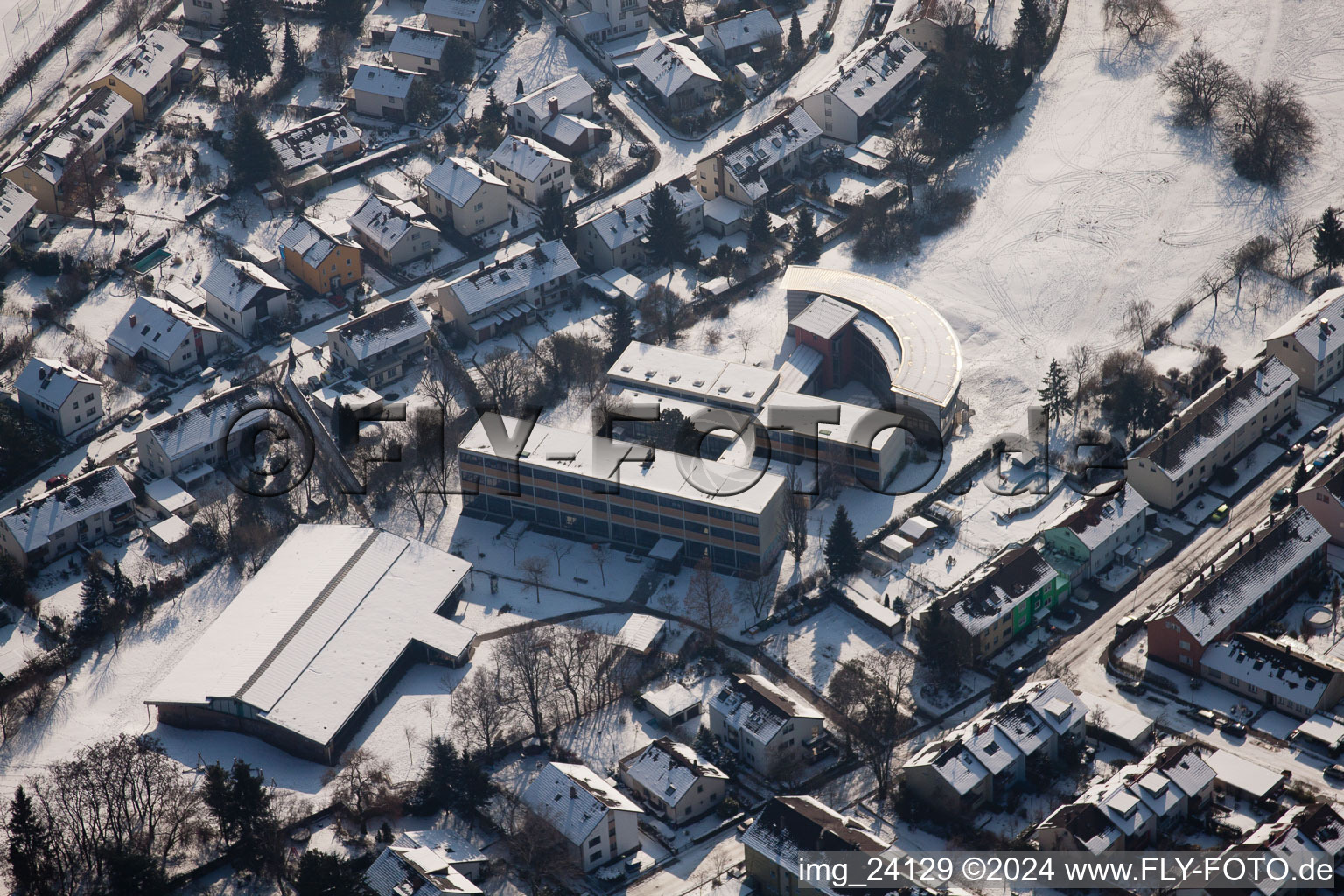 Quartier Knielingen in Karlsruhe dans le département Bade-Wurtemberg, Allemagne d'un drone