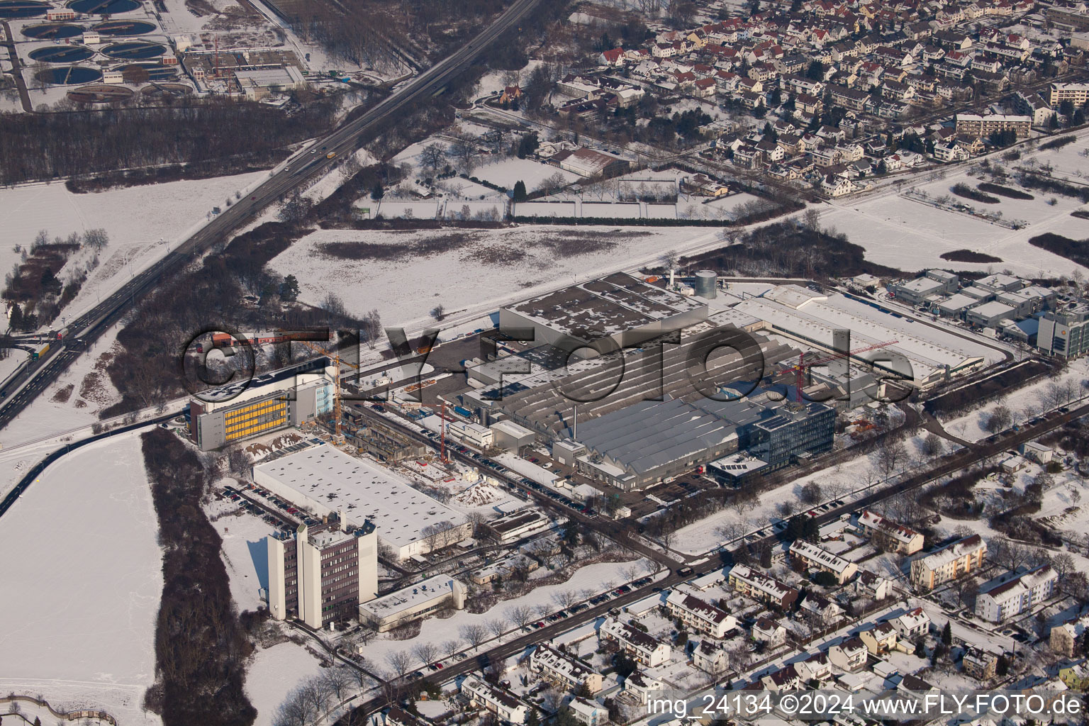 Quartier Knielingen in Karlsruhe dans le département Bade-Wurtemberg, Allemagne d'en haut