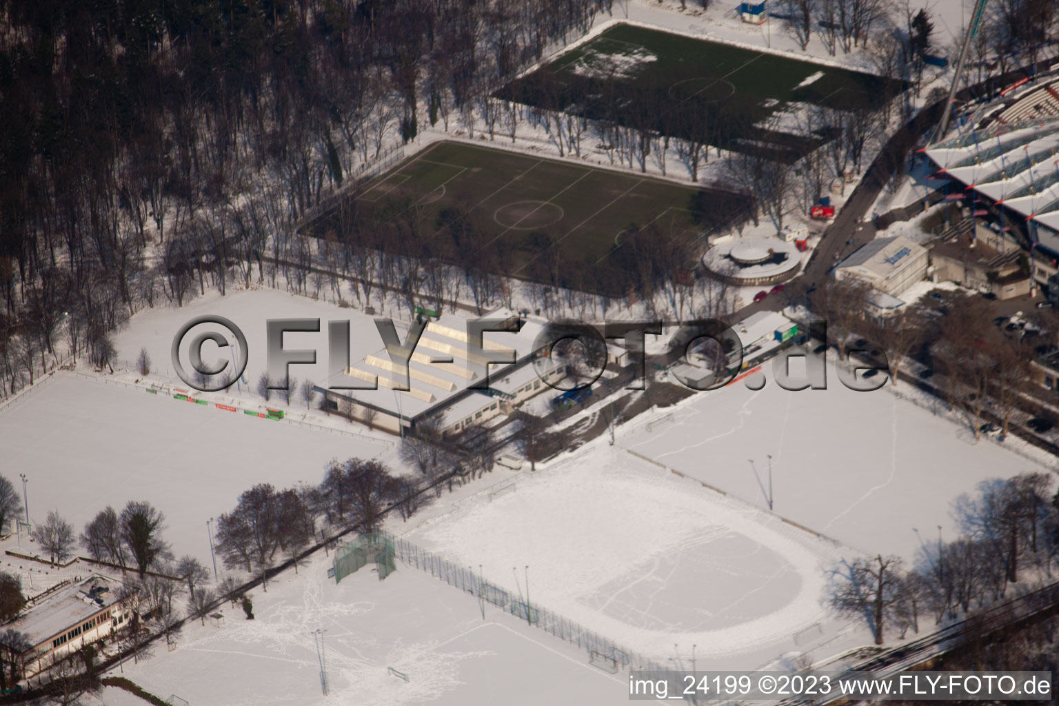 Photographie aérienne de Stade Wildpark KSC à le quartier Innenstadt-Ost in Karlsruhe dans le département Bade-Wurtemberg, Allemagne