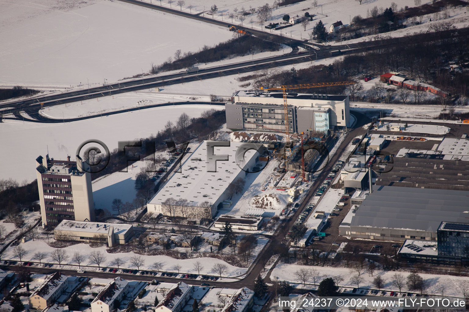 Vue aérienne de S, Hertzstr. à le quartier Neureut in Karlsruhe dans le département Bade-Wurtemberg, Allemagne