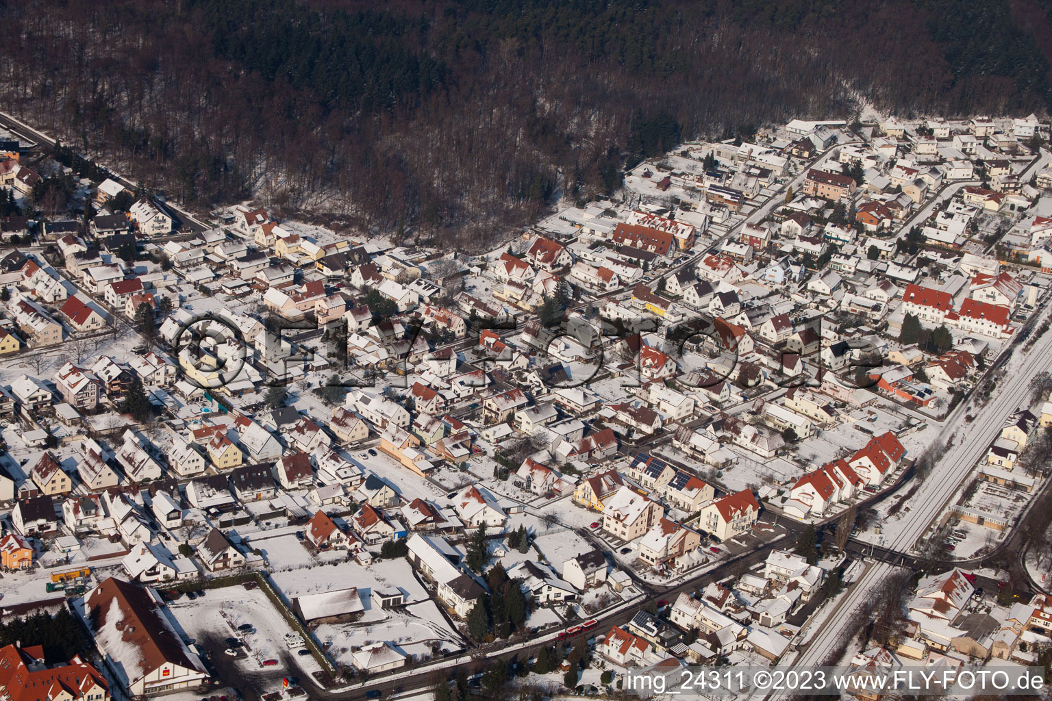 Jockgrim dans le département Rhénanie-Palatinat, Allemagne depuis l'avion