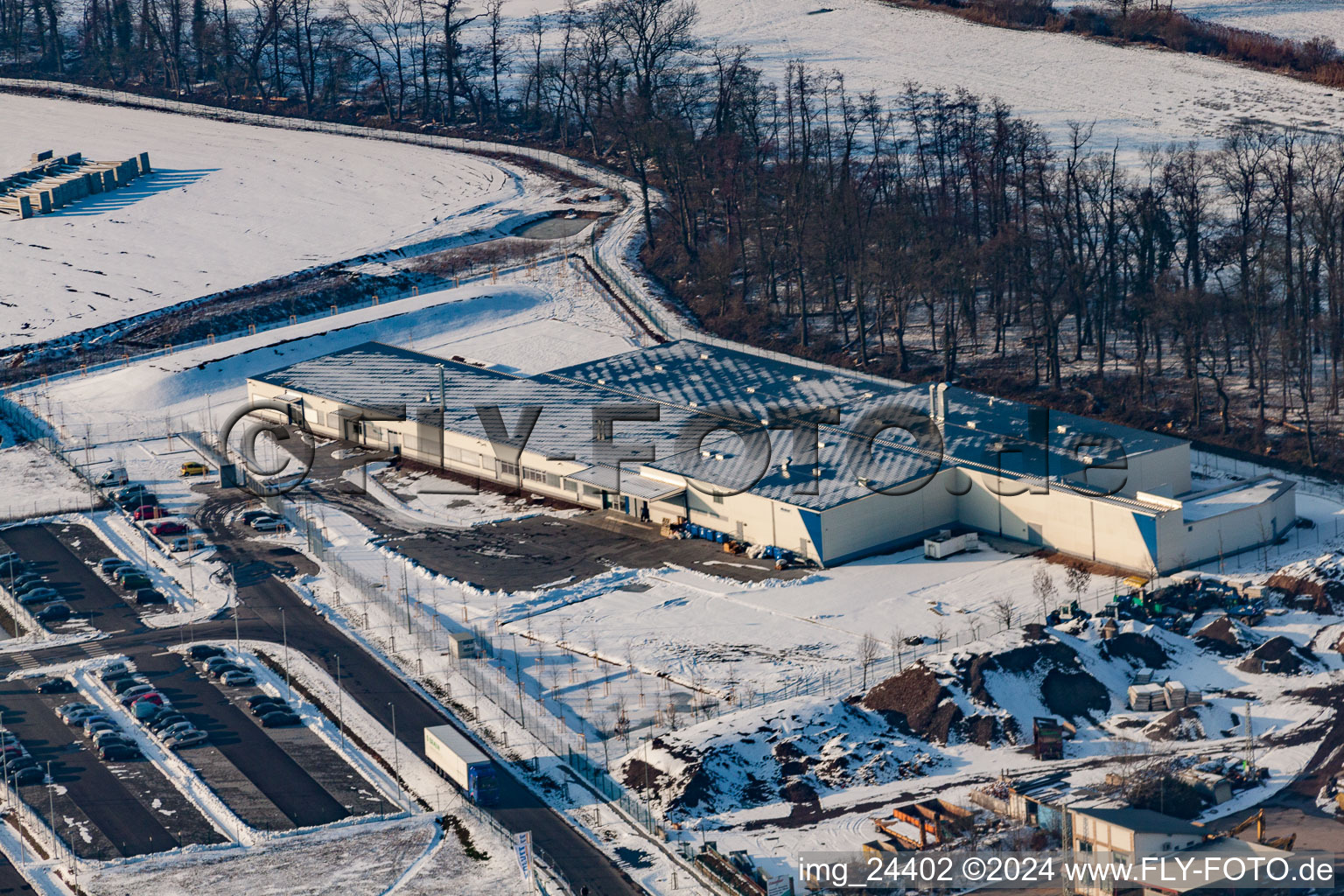 Nouveau chantier dans la zone industrielle de Horst pour Friedrich random GmbH & Co. KG Société de transport internationale dans la zone industrielle de Horst à le quartier Minderslachen in Kandel dans le département Rhénanie-Palatinat, Allemagne d'en haut