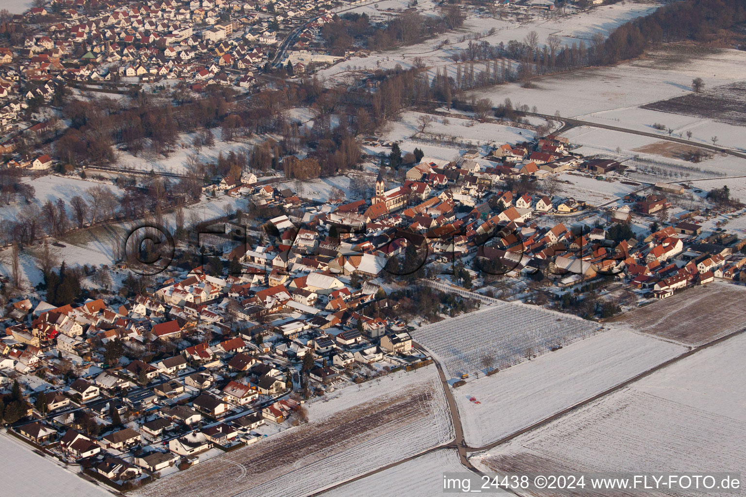 Quartier Mühlhofen in Billigheim-Ingenheim dans le département Rhénanie-Palatinat, Allemagne d'en haut