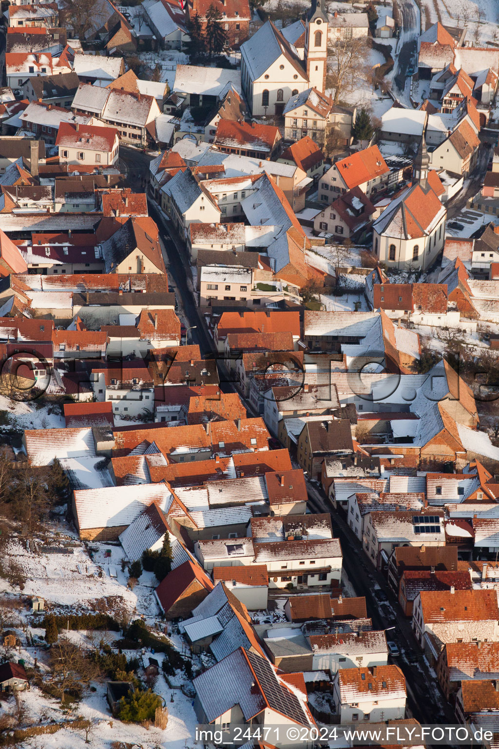 Göcklingen dans le département Rhénanie-Palatinat, Allemagne vue d'en haut