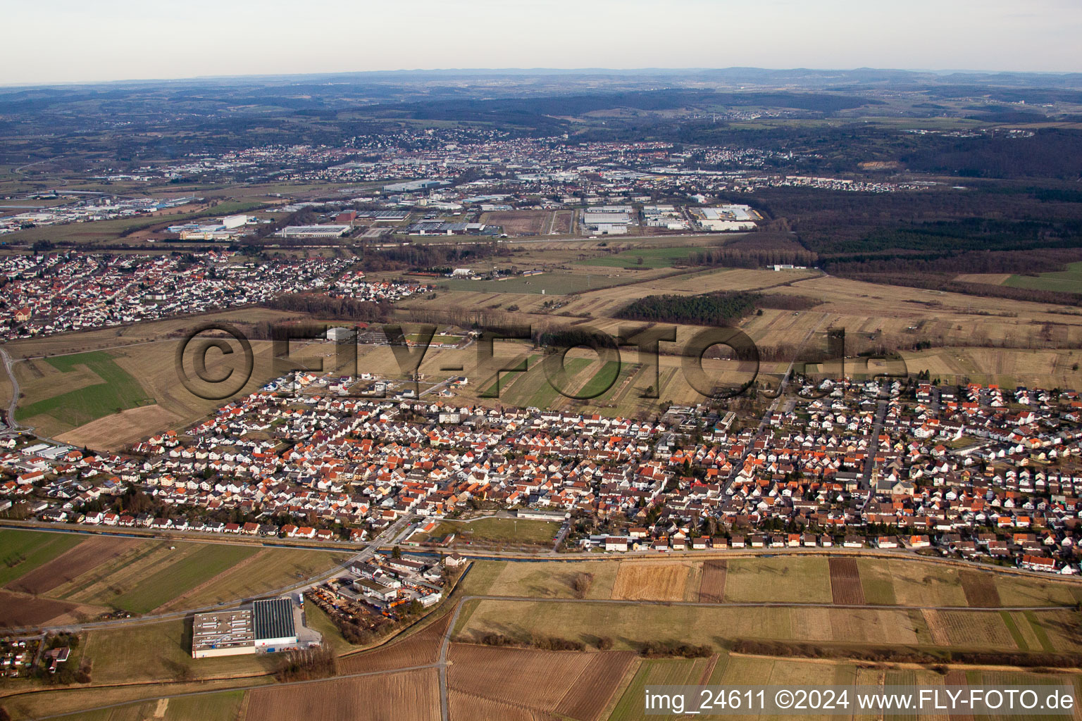 Quartier Neuthard in Karlsdorf-Neuthard dans le département Bade-Wurtemberg, Allemagne vue du ciel