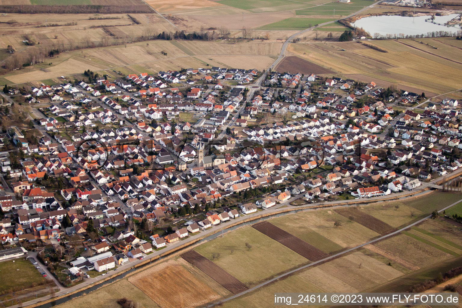 Enregistrement par drone de Quartier Neuthard in Karlsdorf-Neuthard dans le département Bade-Wurtemberg, Allemagne