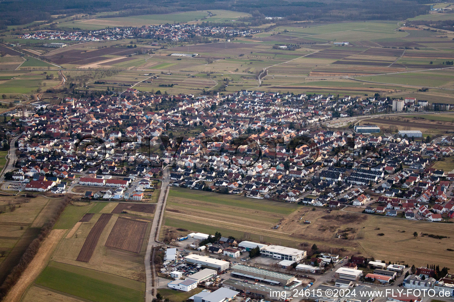 Vue aérienne de Spöck du nord à le quartier Neuthard in Karlsdorf-Neuthard dans le département Bade-Wurtemberg, Allemagne