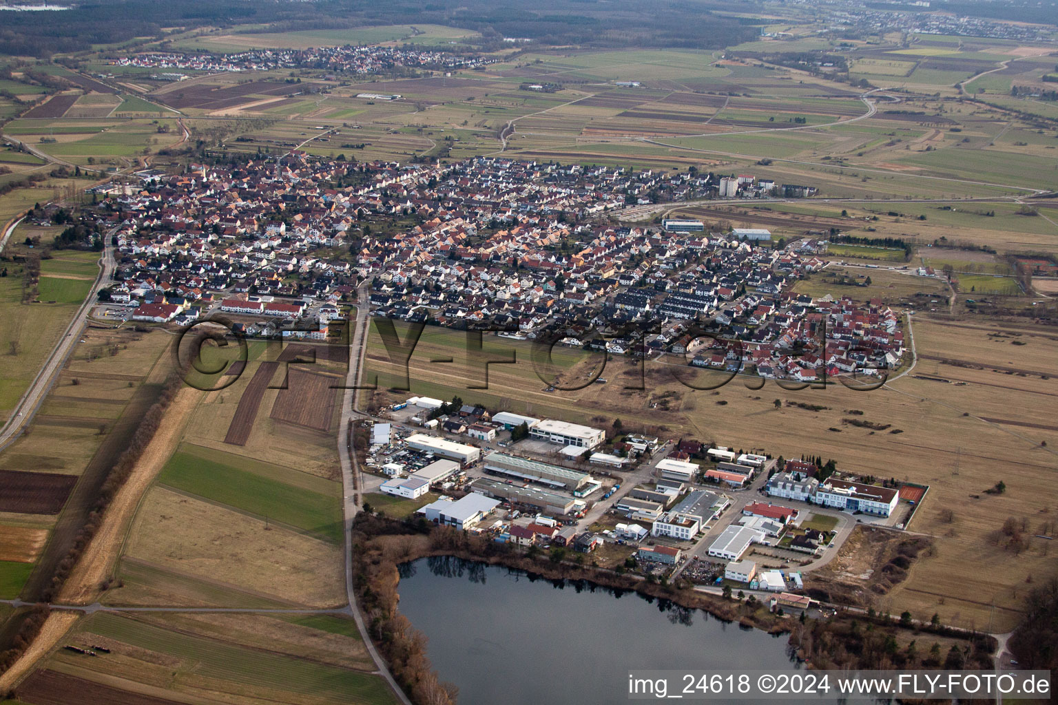 Vue aérienne de Spöck du nord à le quartier Neuthard in Karlsdorf-Neuthard dans le département Bade-Wurtemberg, Allemagne