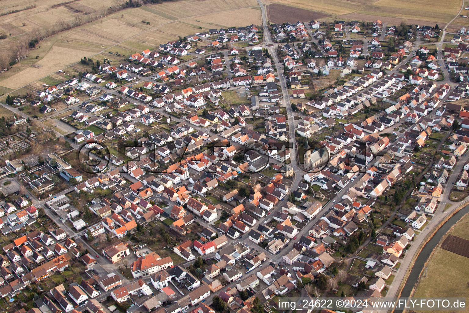 Quartier Neuthard in Karlsdorf-Neuthard dans le département Bade-Wurtemberg, Allemagne d'un drone