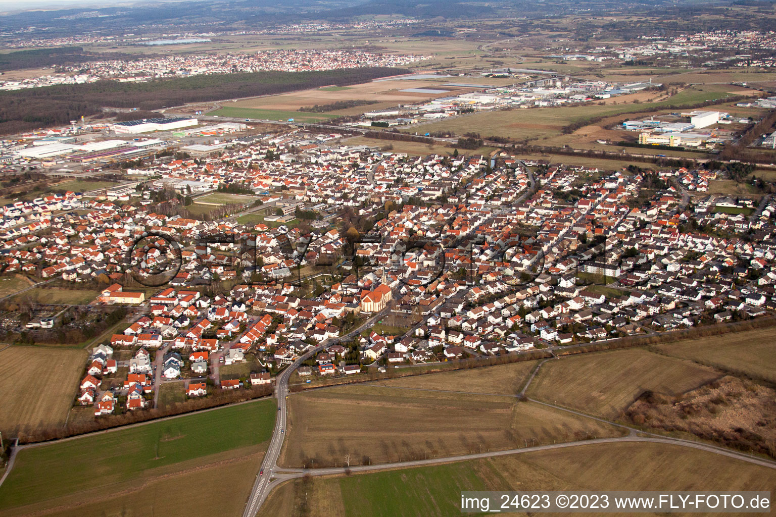 Quartier Karlsdorf in Karlsdorf-Neuthard dans le département Bade-Wurtemberg, Allemagne vue d'en haut