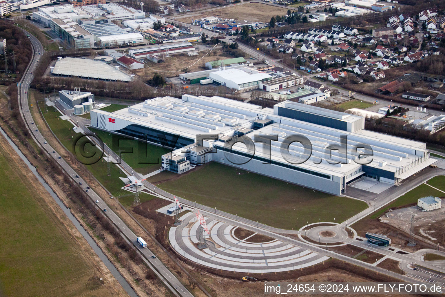 Photographie aérienne de Zone commerciale et établissement d'entreprise SEW GGW à Bruchsal dans le département Bade-Wurtemberg, Allemagne