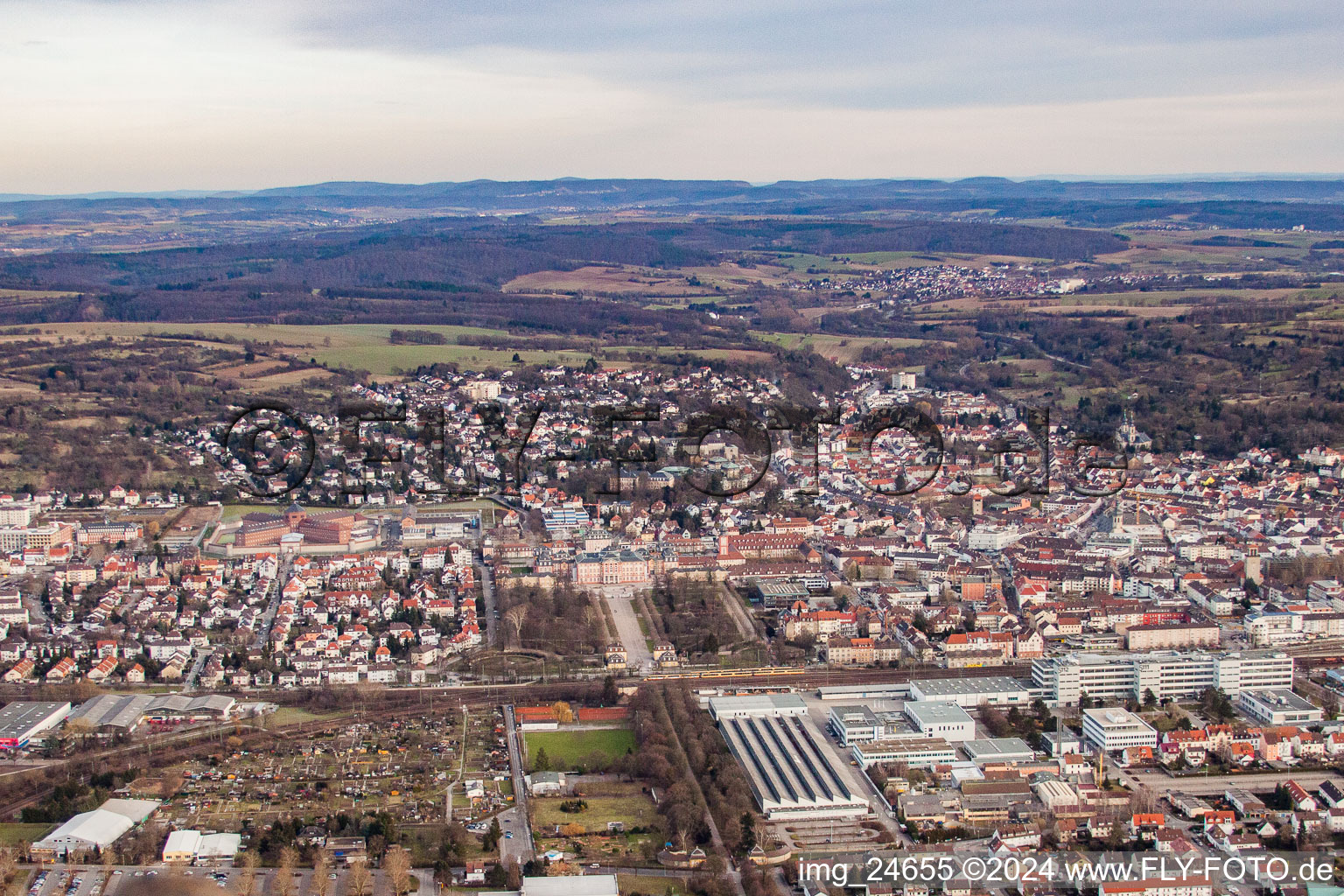 Vue aérienne de Jardin du château vu de l'ouest à Bruchsal dans le département Bade-Wurtemberg, Allemagne