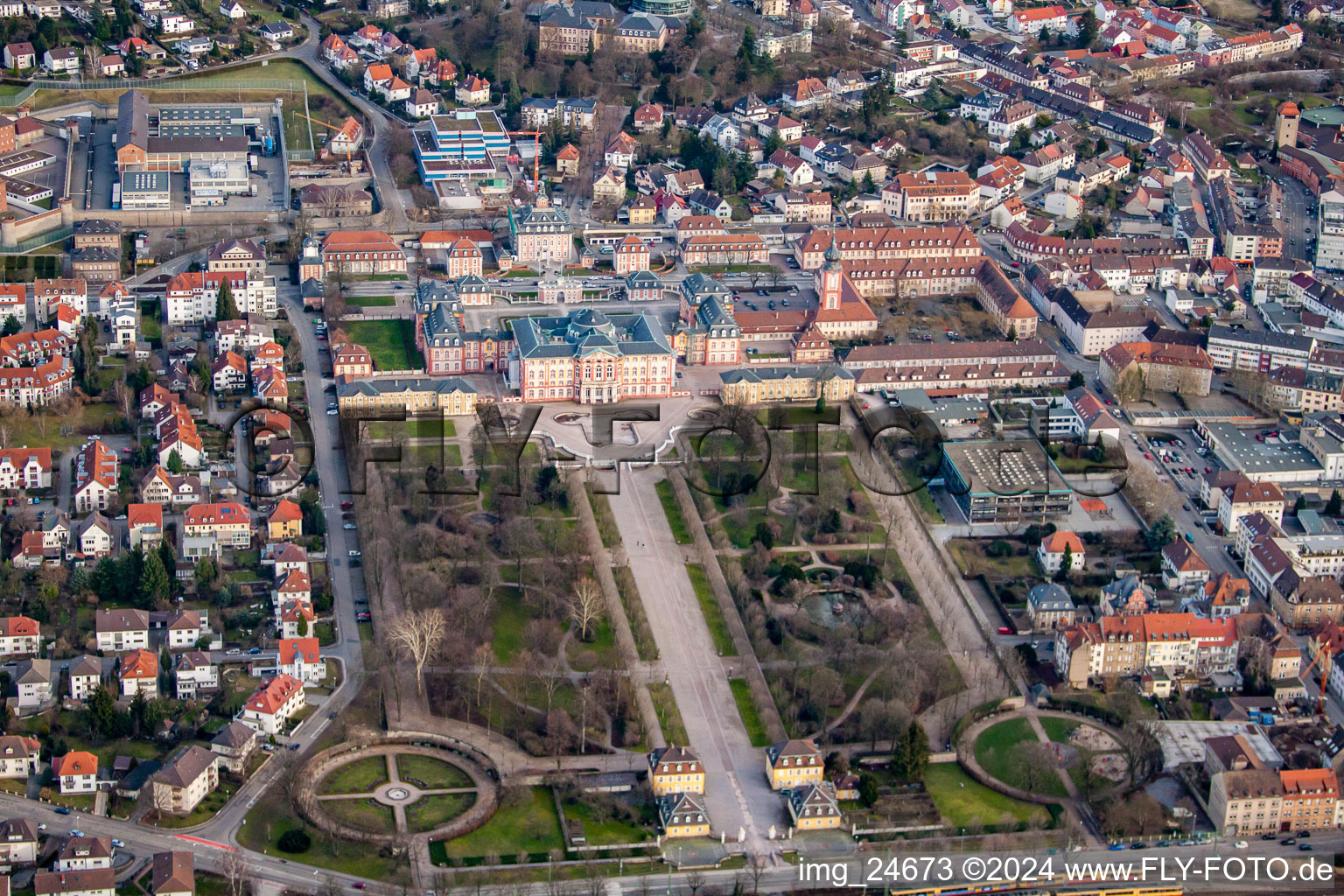 Vue aérienne de Jardin du château à Bruchsal dans le département Bade-Wurtemberg, Allemagne