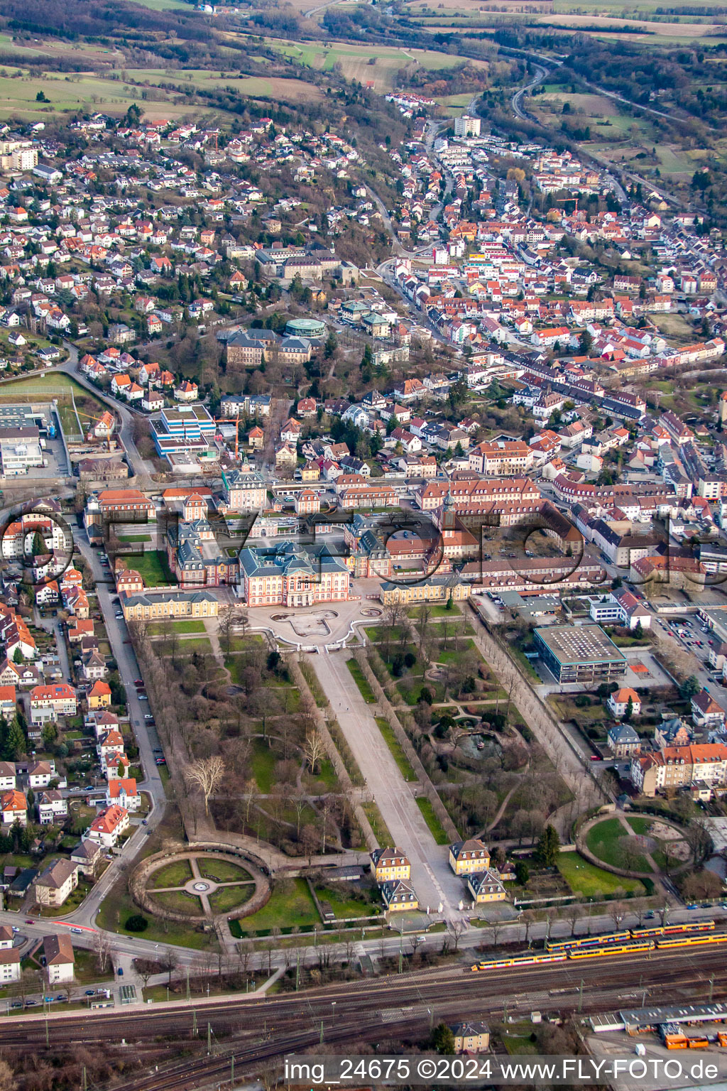 Vue aérienne de Jardin du château à Bruchsal dans le département Bade-Wurtemberg, Allemagne