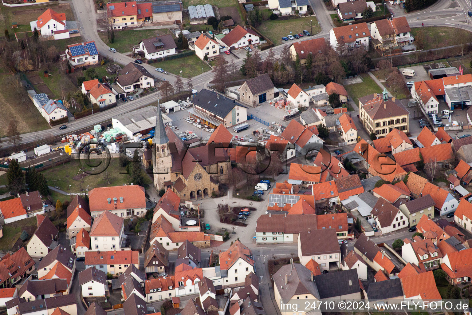 Vue aérienne de Saint-Marcel à le quartier Stettfeld in Ubstadt-Weiher dans le département Bade-Wurtemberg, Allemagne