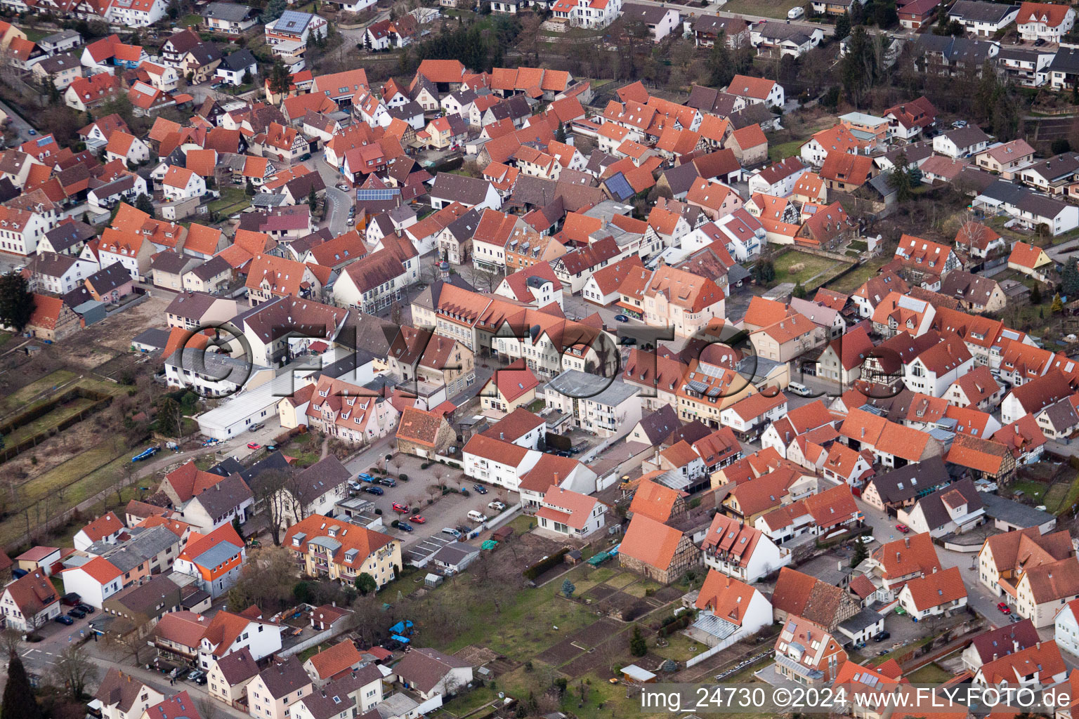 Vue aérienne de Friedrichstr à le quartier Bad Mingolsheim in Bad Schönborn dans le département Bade-Wurtemberg, Allemagne