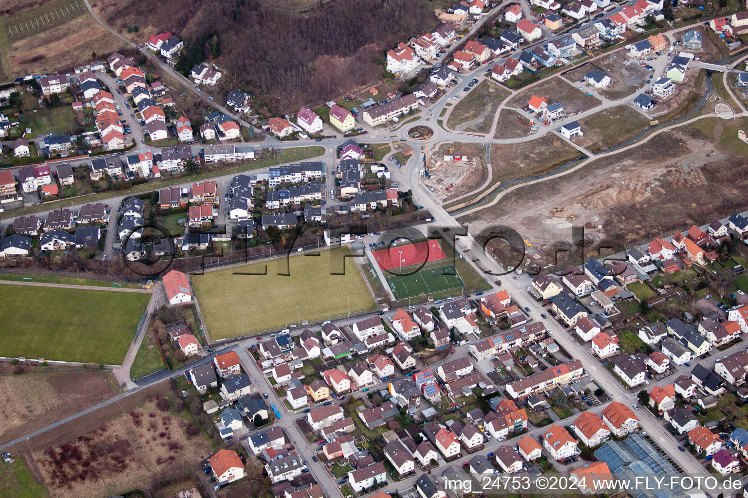 Vue aérienne de Terrains de sport à Rauenberg dans le département Bade-Wurtemberg, Allemagne