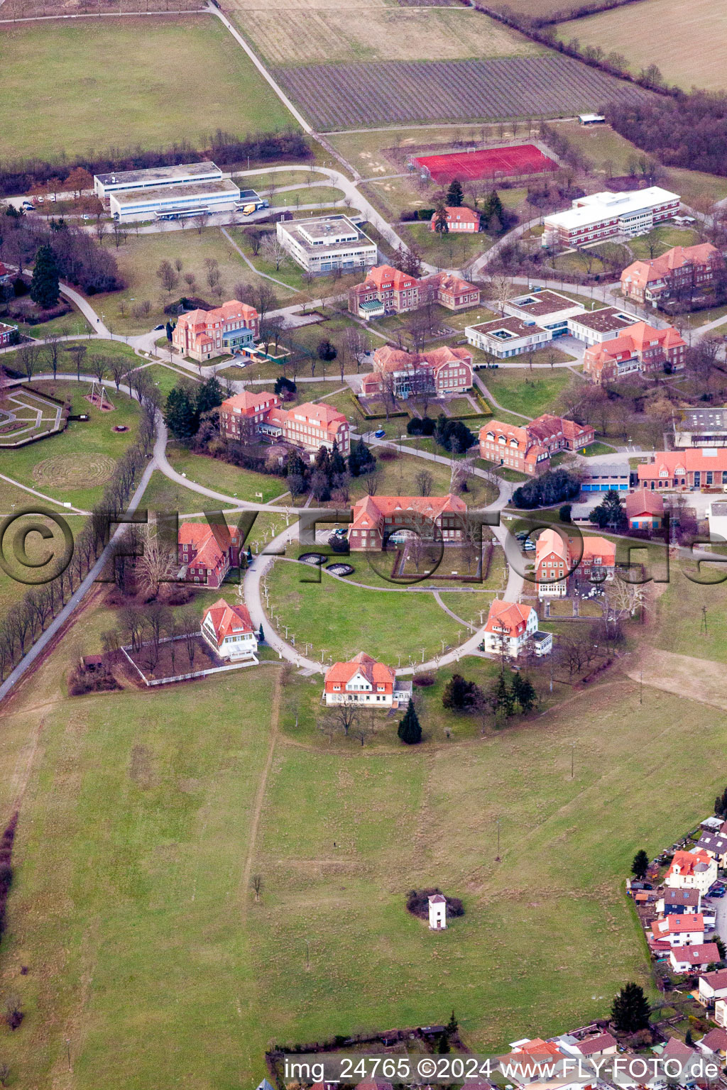 Photographie aérienne de Terrain hospitalier du centre psychiatrique de Nordbaden à le quartier Altwiesloch in Wiesloch dans le département Bade-Wurtemberg, Allemagne