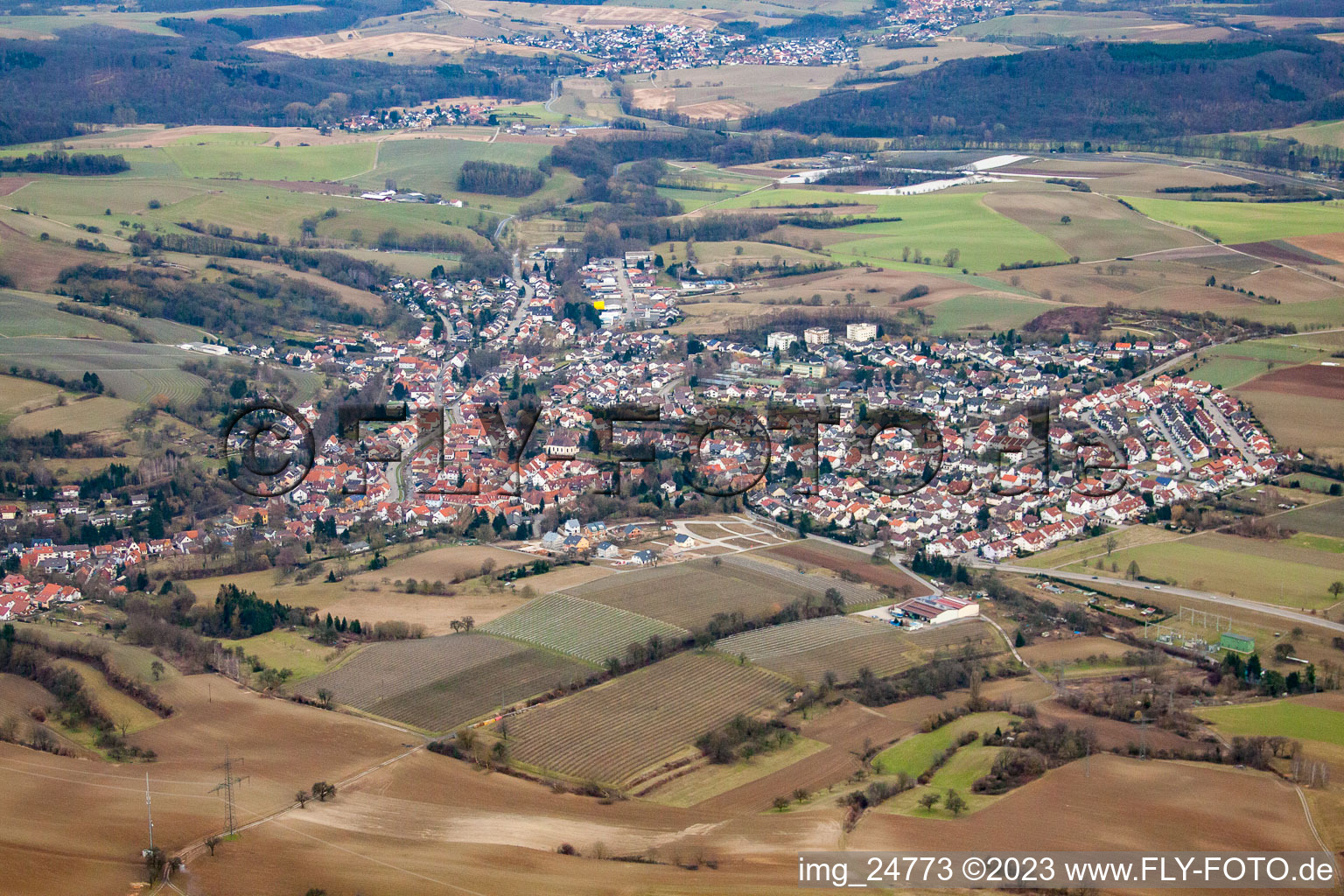 Vue aérienne de De l'ouest à le quartier Baiertal in Wiesloch dans le département Bade-Wurtemberg, Allemagne