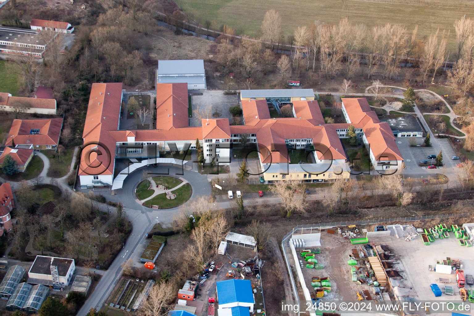 Stift, Jakob-Reeb-Schule‎ Jugendwerk St. Josef‎ à Landau in der Pfalz dans le département Rhénanie-Palatinat, Allemagne vue d'en haut