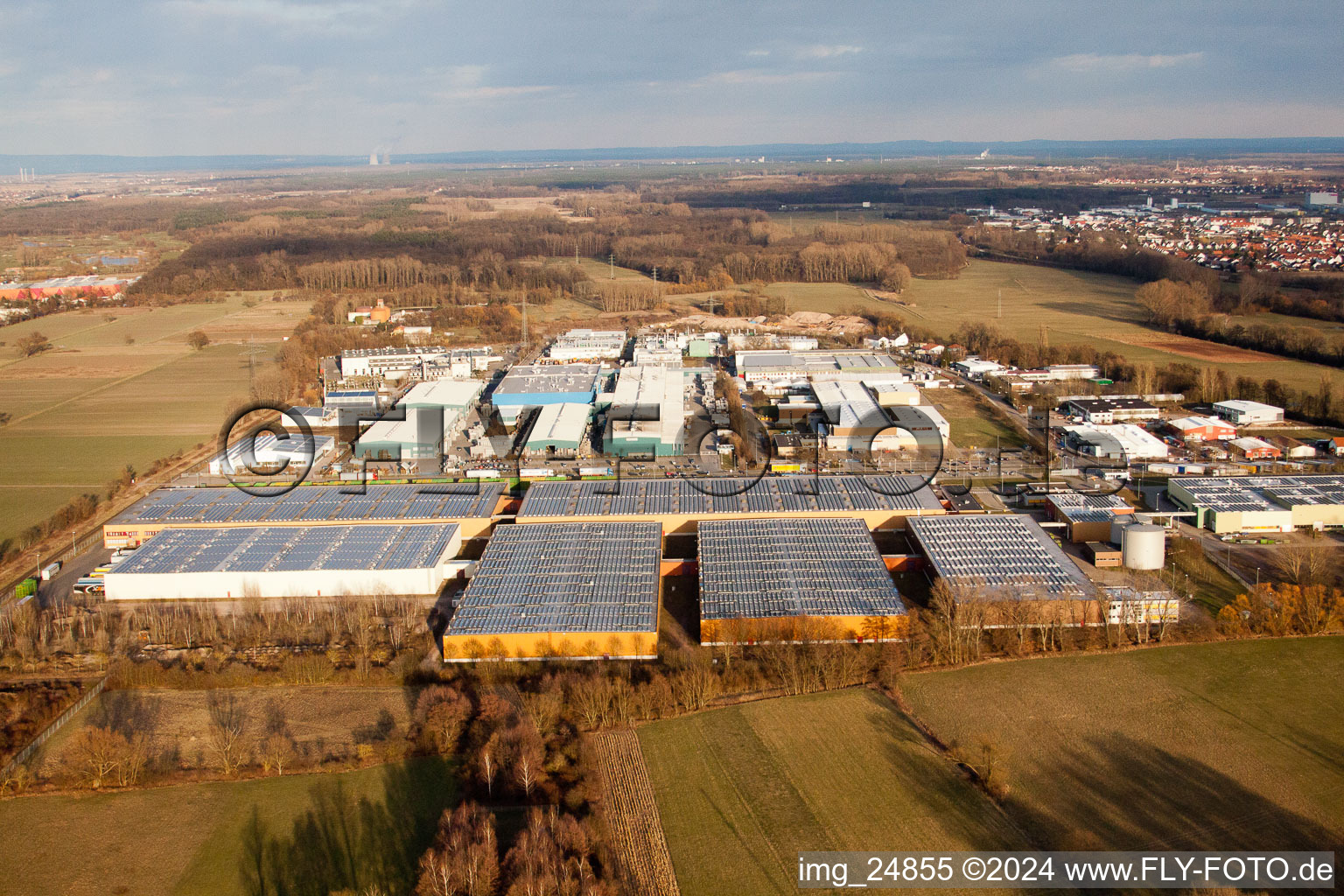 Photographie aérienne de Des pneus Michelin travaillent dans la zone industrielle de Landau Ost à Landau in der Pfalz dans le département Rhénanie-Palatinat, Allemagne