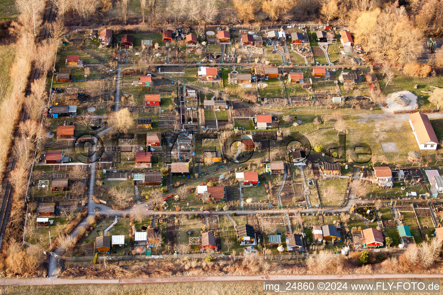 Vue aérienne de Espace jardin familial à le quartier Dammheim in Landau in der Pfalz dans le département Rhénanie-Palatinat, Allemagne