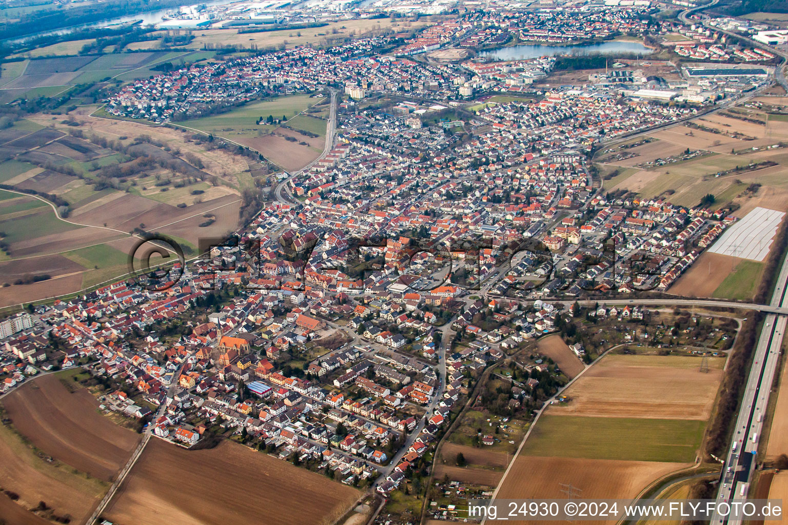 Ketsch dans le département Bade-Wurtemberg, Allemagne d'en haut