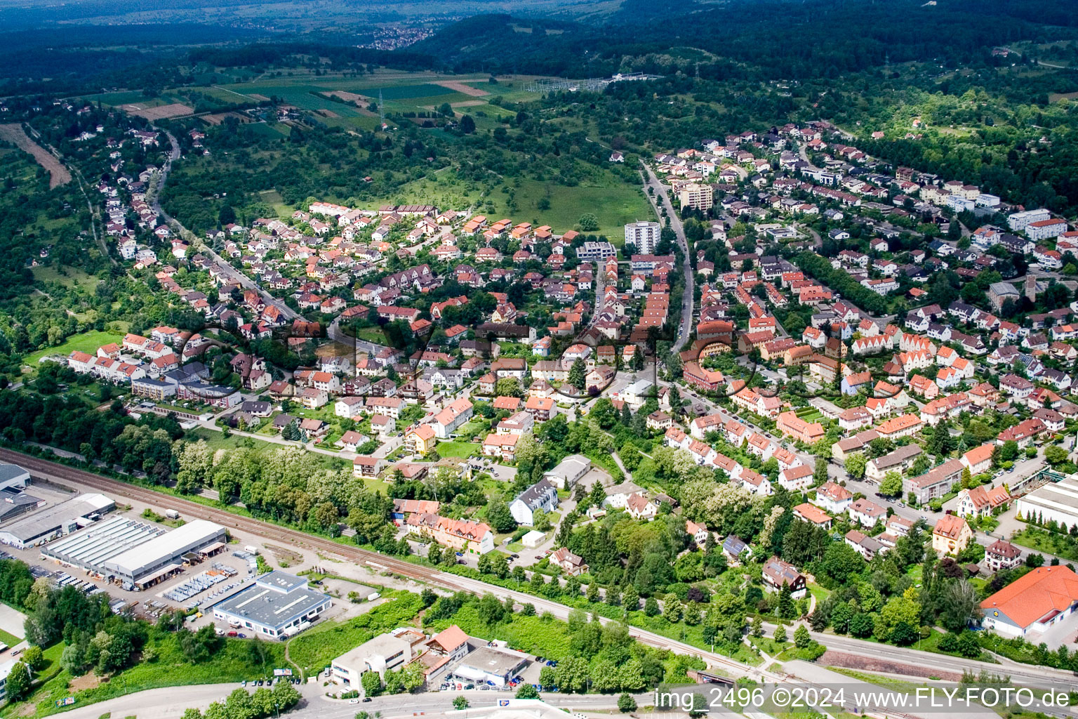 Vue aérienne de Quartier Brötzingen in Pforzheim dans le département Bade-Wurtemberg, Allemagne