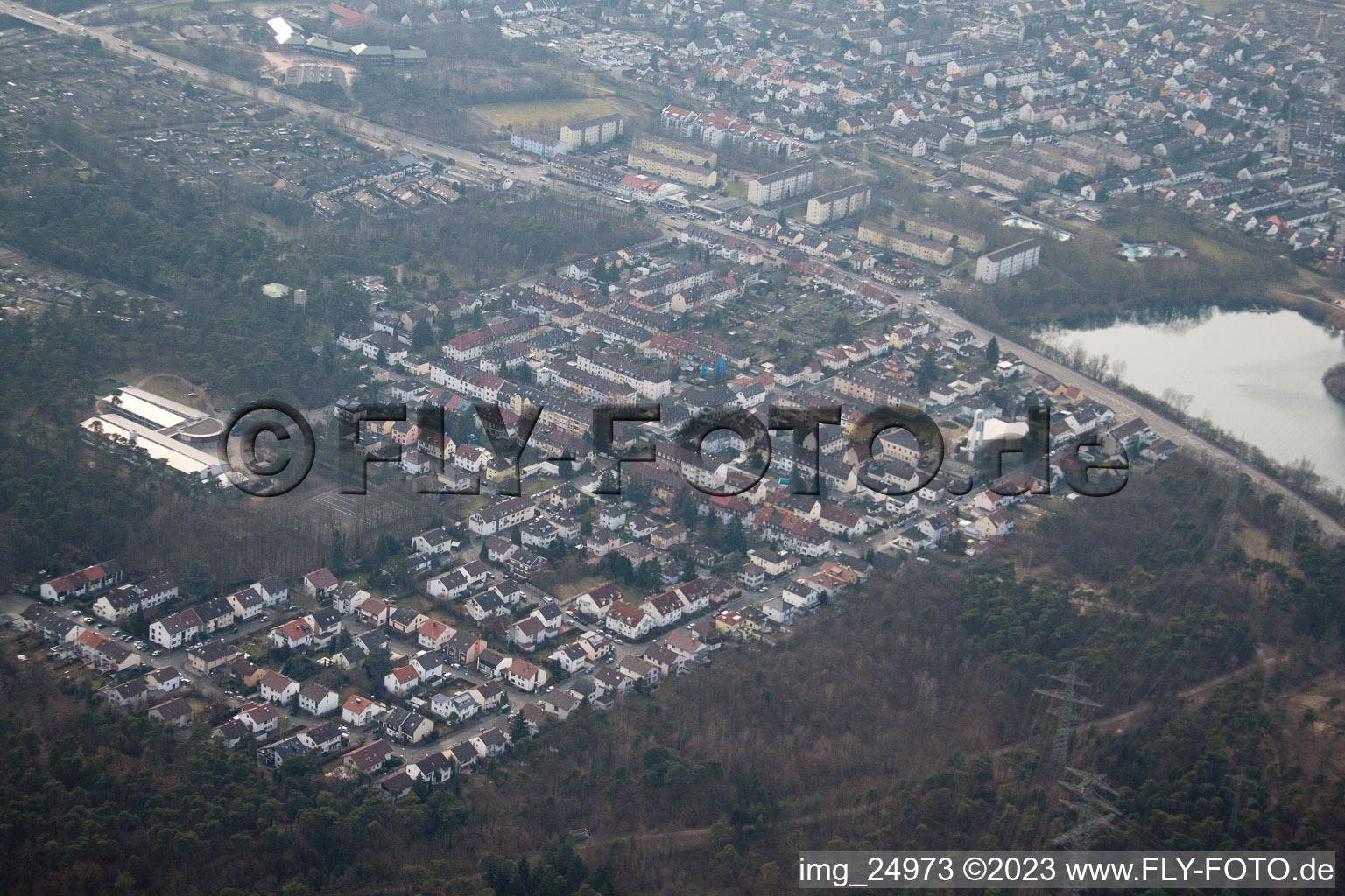 Quartier Rheinau in Mannheim dans le département Bade-Wurtemberg, Allemagne vue du ciel