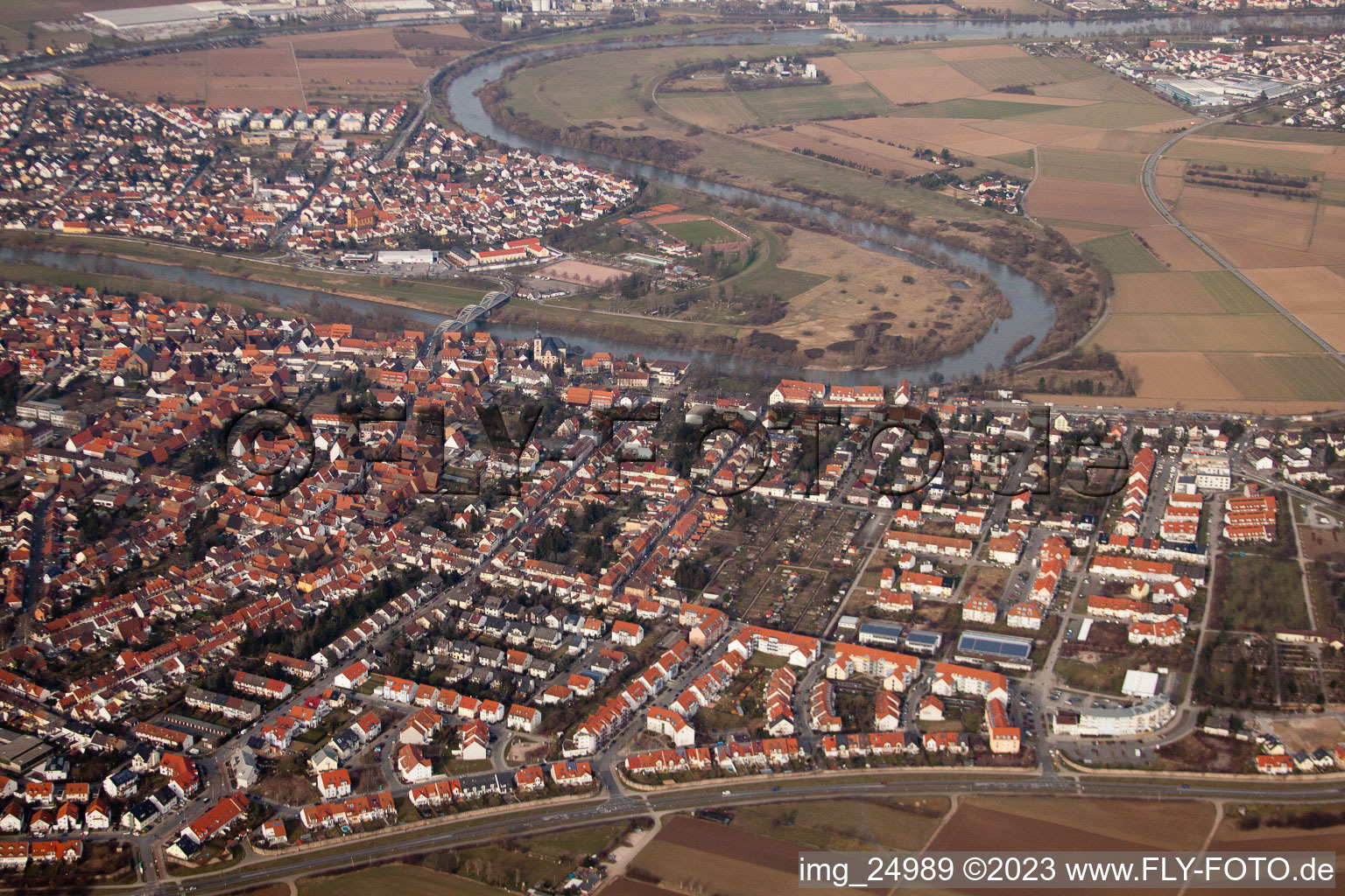 Vue aérienne de Quartier Seckenheim in Mannheim dans le département Bade-Wurtemberg, Allemagne