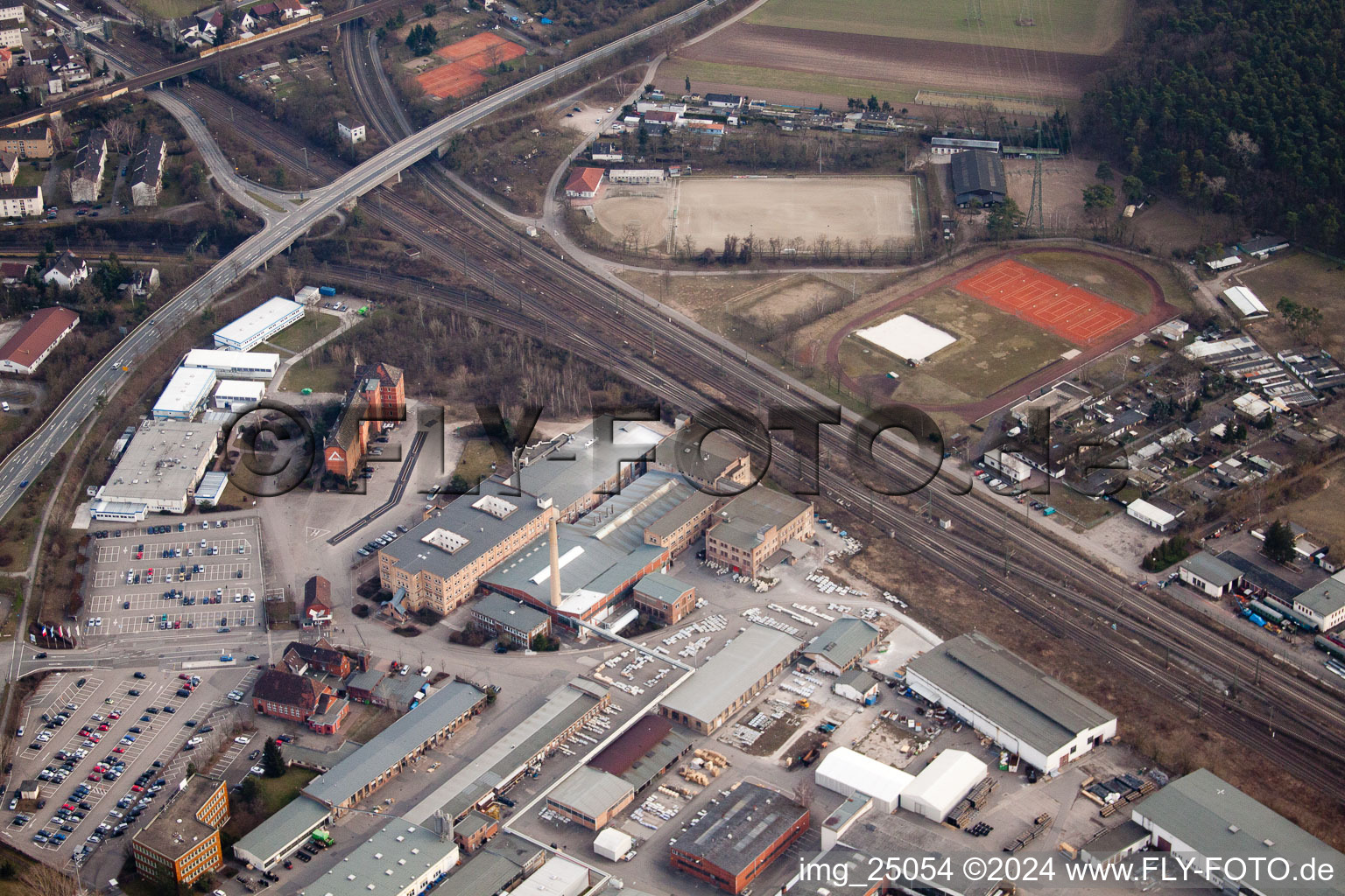 Vue d'oiseau de Quartier Friedrichsfeld in Mannheim dans le département Bade-Wurtemberg, Allemagne