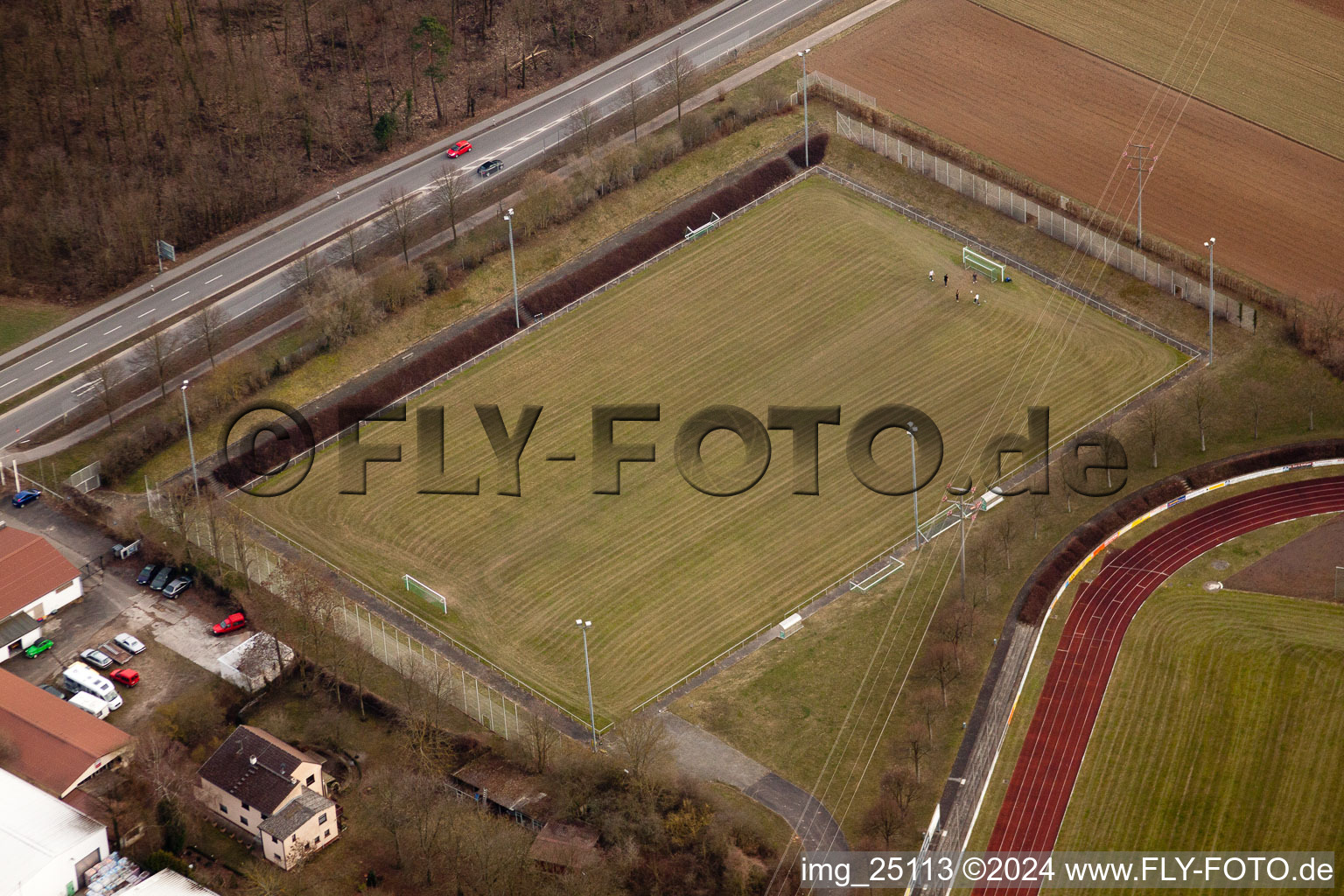 Vue aérienne de Terrain de sport à Schwetzingen dans le département Bade-Wurtemberg, Allemagne