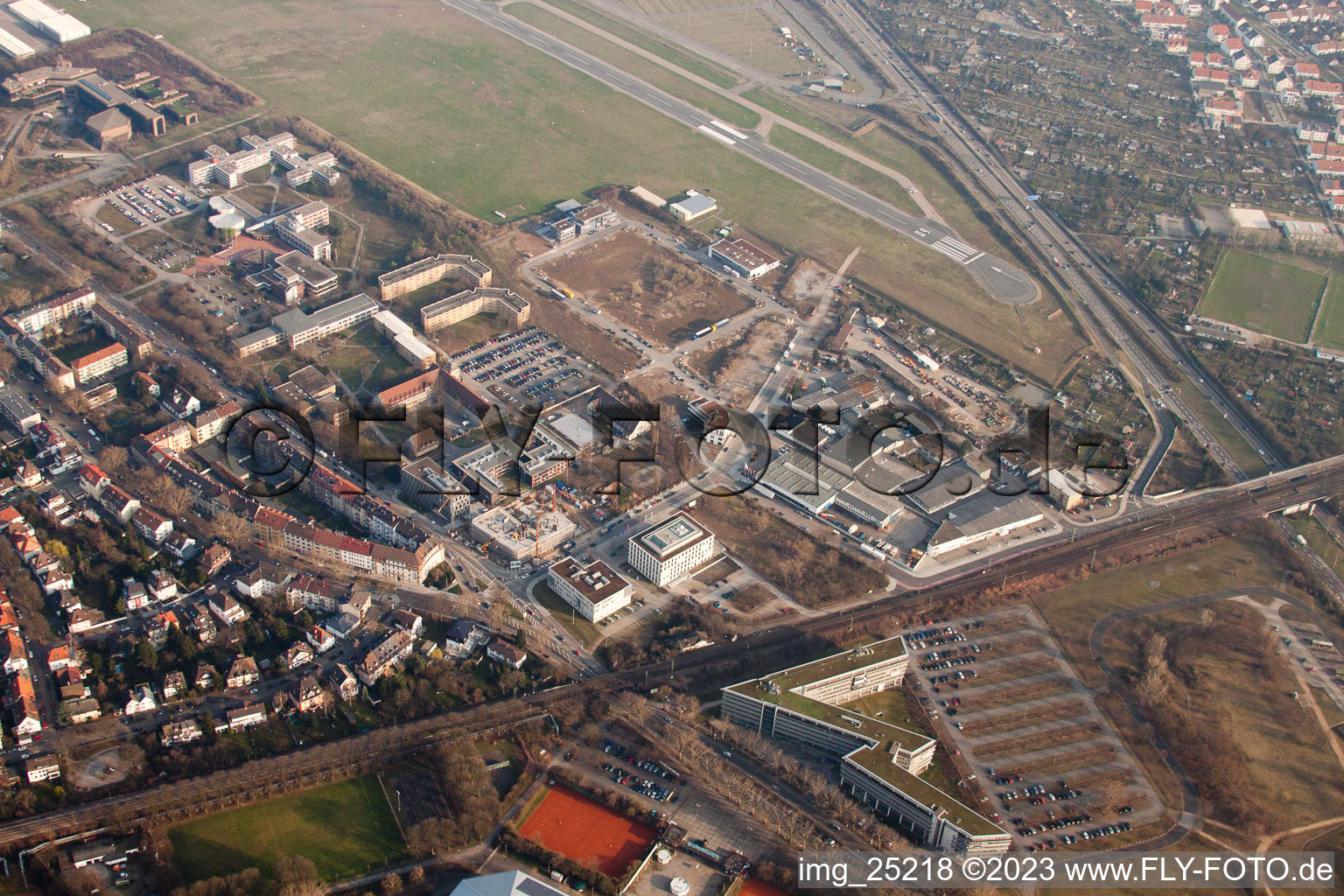 Vue aérienne de CAMELOT à le quartier Oststadt in Mannheim dans le département Bade-Wurtemberg, Allemagne