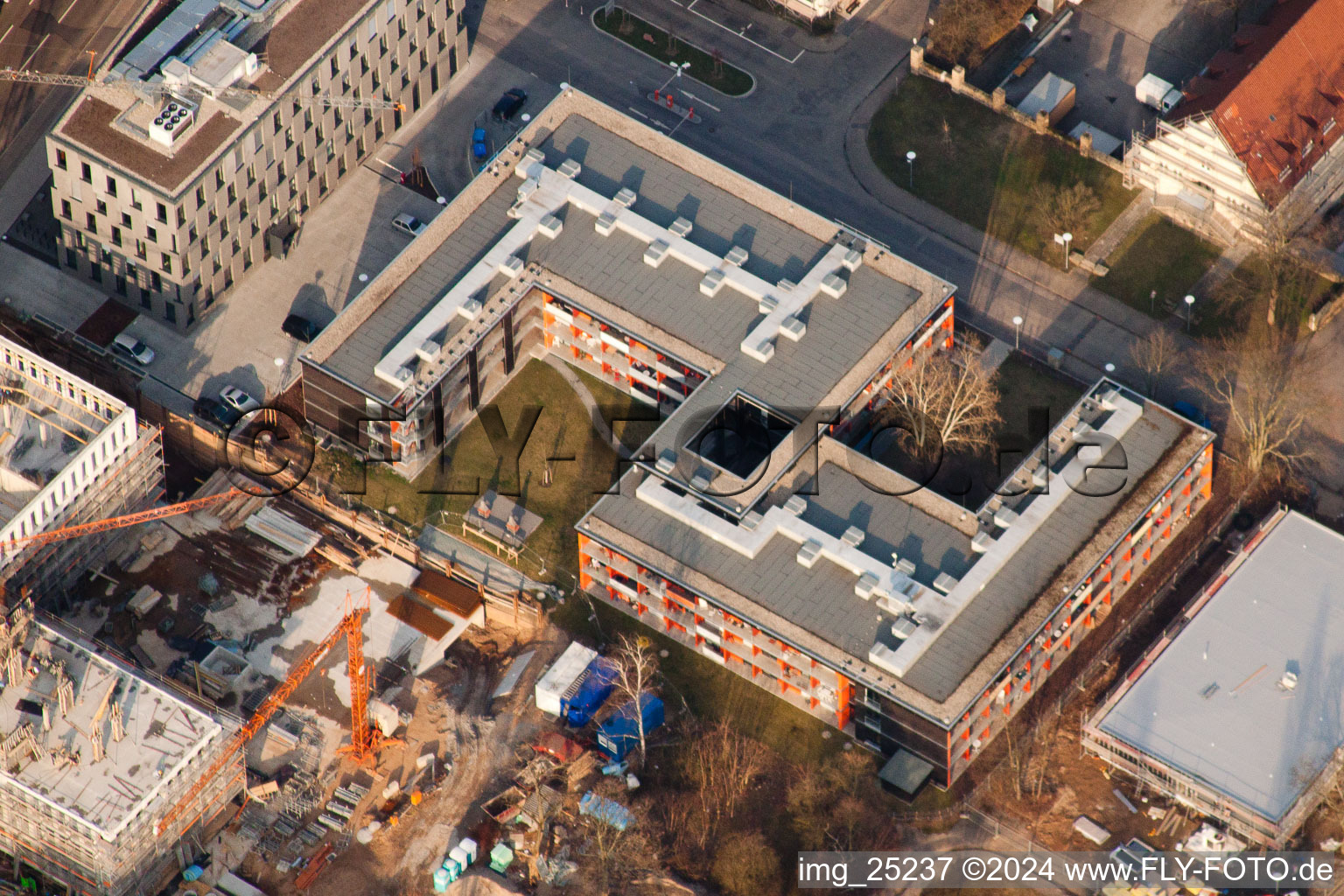 Vue aérienne de Résidence étudiante Eastsite à le quartier Neuostheim in Mannheim dans le département Bade-Wurtemberg, Allemagne