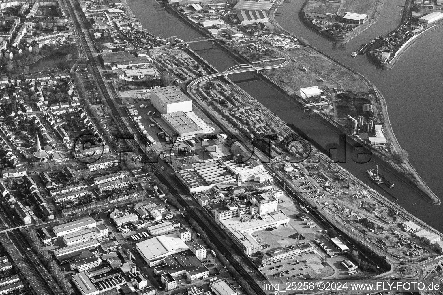 Vue aérienne de Rheinauhafen Duisburger Straße à le quartier Rheinau in Mannheim dans le département Bade-Wurtemberg, Allemagne