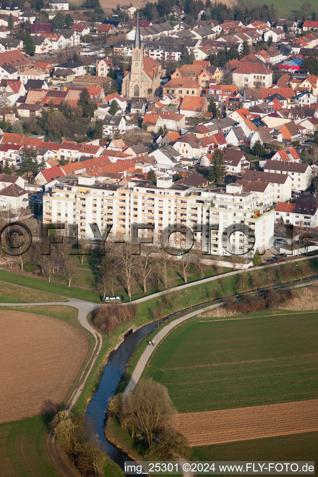 Vue aérienne de Quartier de Rheinau à Brühl dans le département Bade-Wurtemberg, Allemagne