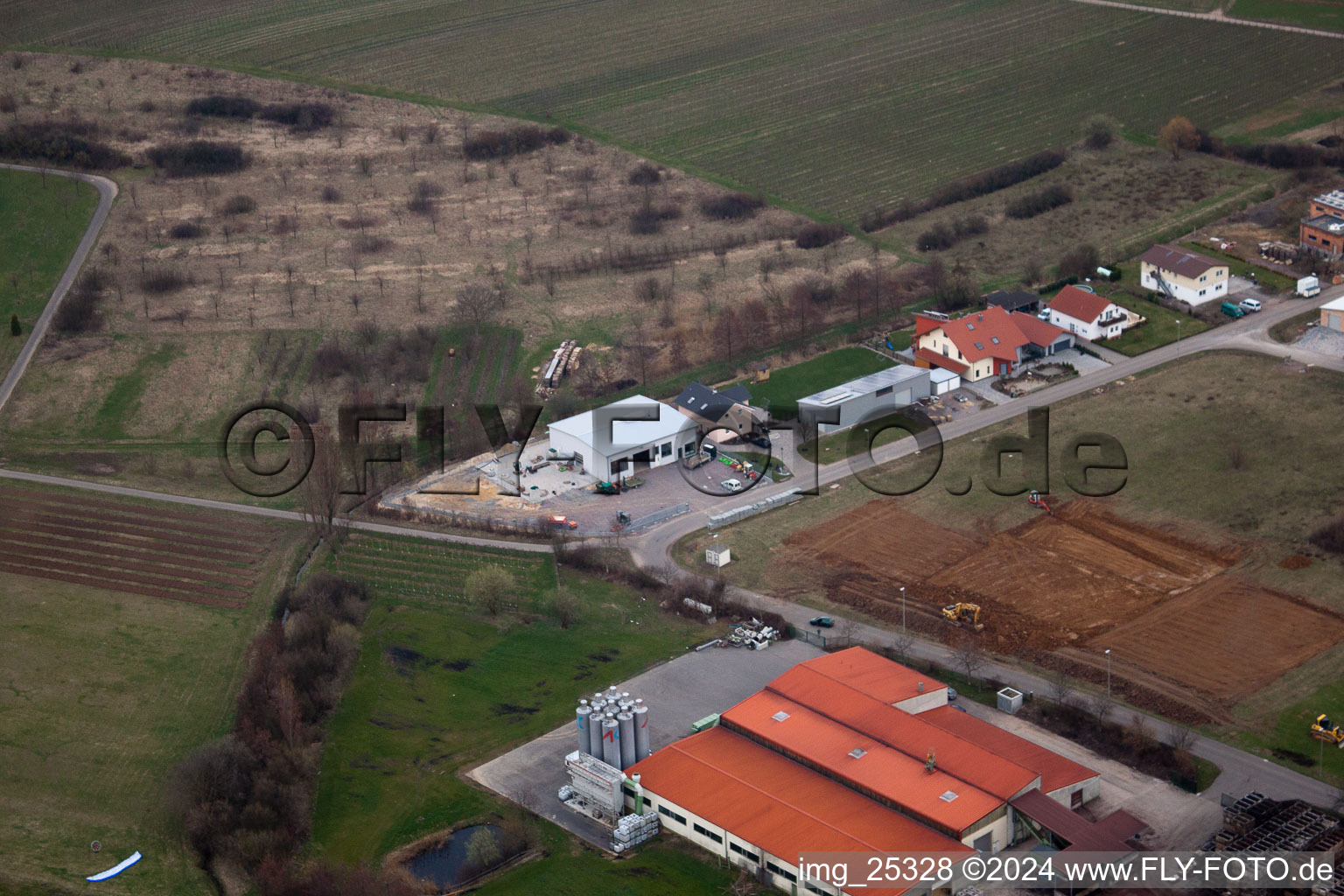 Vue aérienne de À l'Ahlmühle à Ilbesheim bei Landau in der Pfalz dans le département Rhénanie-Palatinat, Allemagne