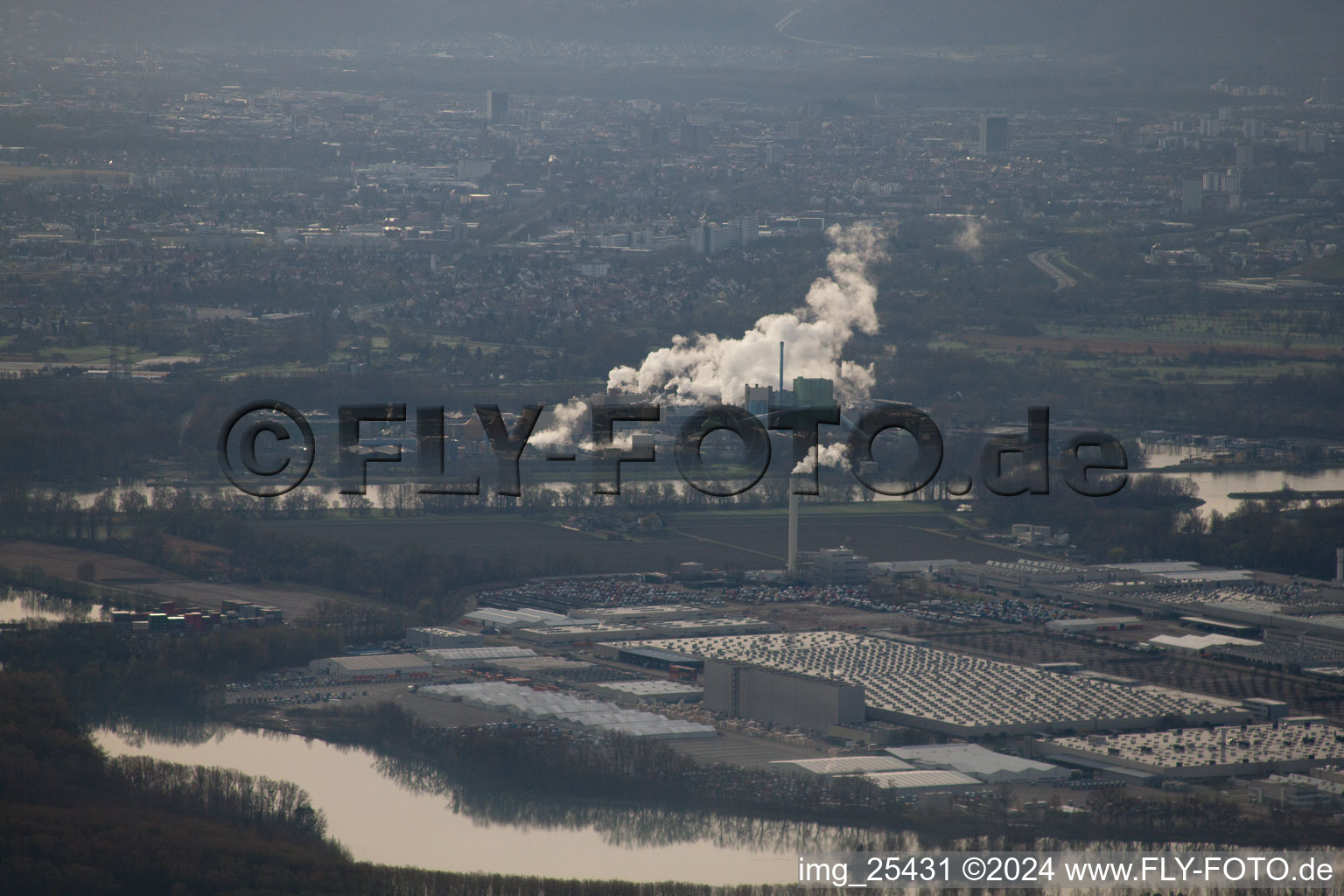 Zone industrielle d'Oberwald à Wörth am Rhein dans le département Rhénanie-Palatinat, Allemagne vue du ciel