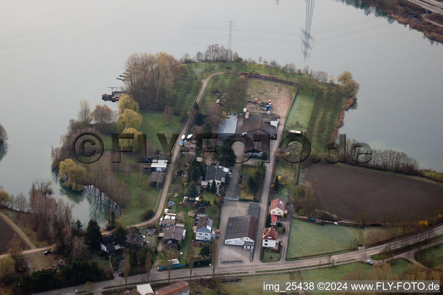 Wörth am Rhein dans le département Rhénanie-Palatinat, Allemagne hors des airs