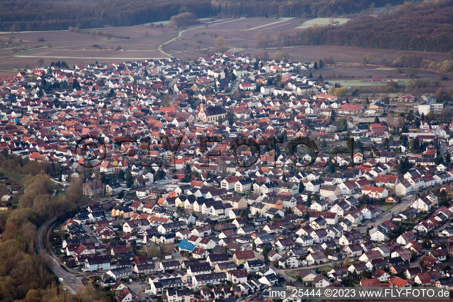 Enregistrement par drone de Quartier Maximiliansau in Wörth am Rhein dans le département Rhénanie-Palatinat, Allemagne