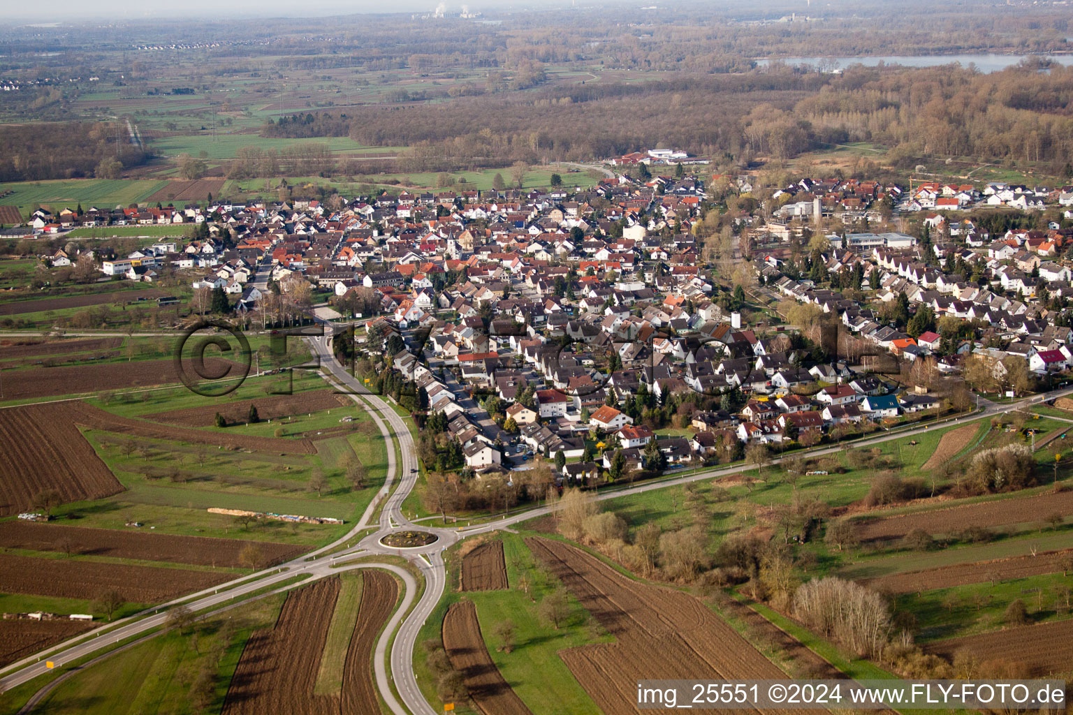 Quartier Illingen in Elchesheim-Illingen dans le département Bade-Wurtemberg, Allemagne hors des airs