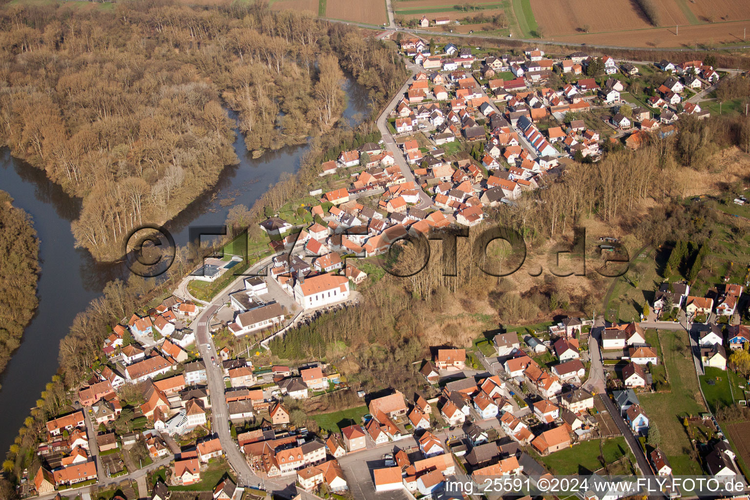 Vue d'oiseau de Munchhausen dans le département Bas Rhin, France