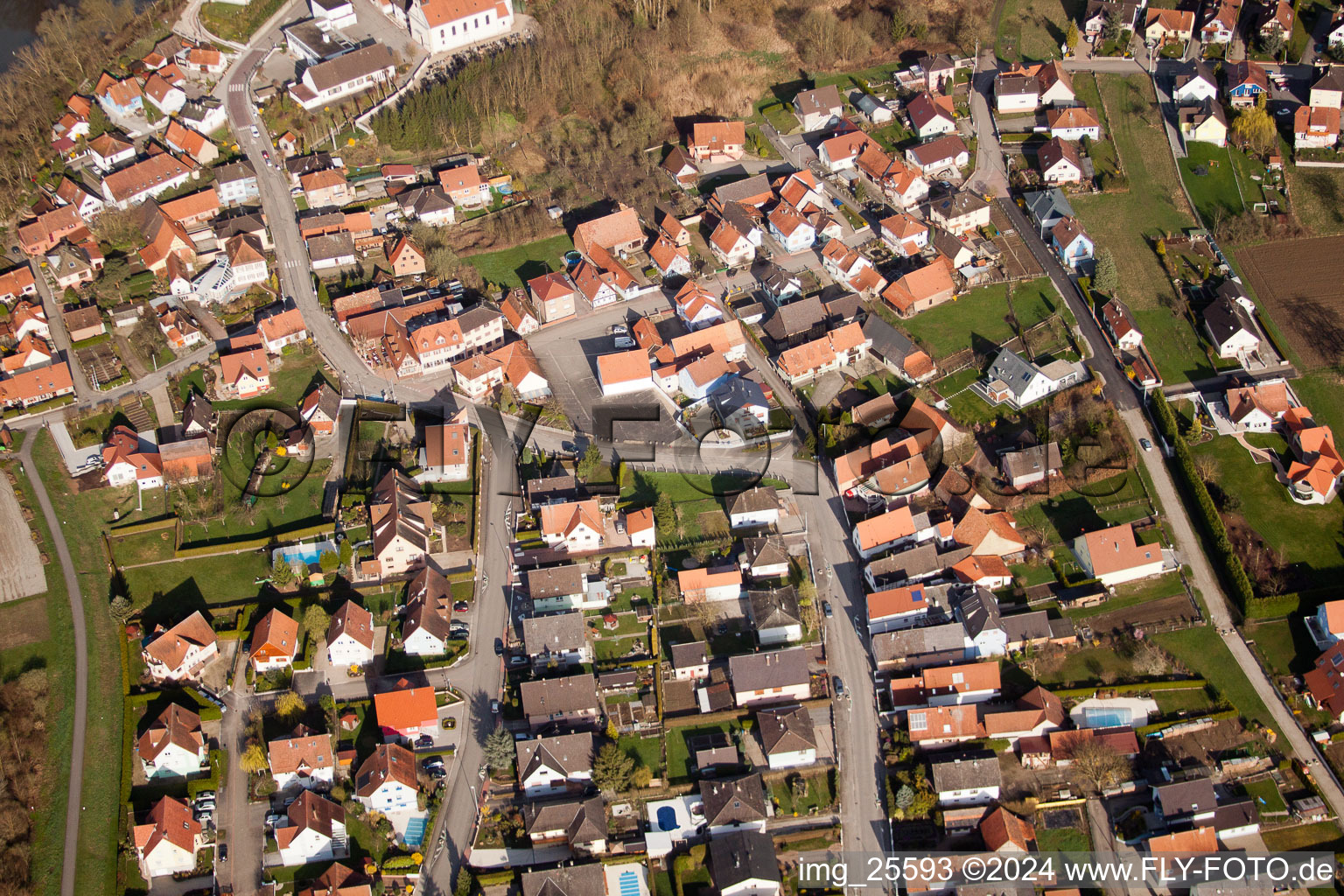 Enregistrement par drone de Munchhausen dans le département Bas Rhin, France