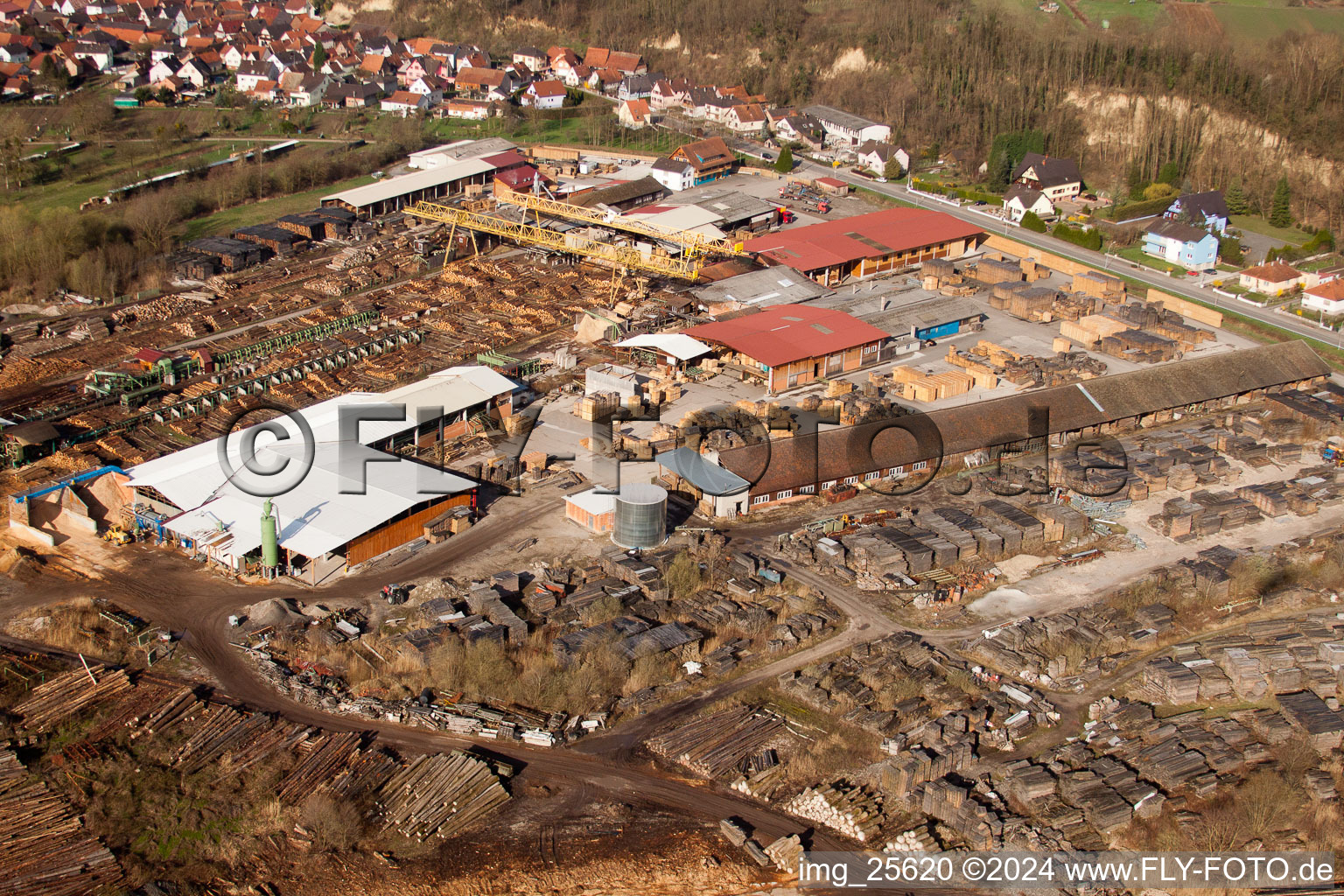 Vue aérienne de Mothern dans le département Bas Rhin, France