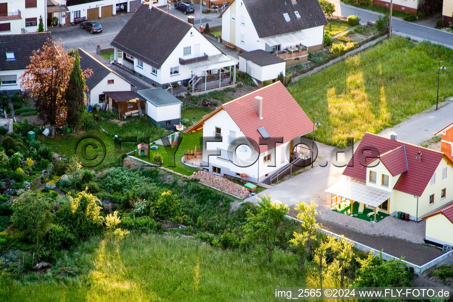 Vue d'oiseau de Quartier Büchelberg in Wörth am Rhein dans le département Rhénanie-Palatinat, Allemagne