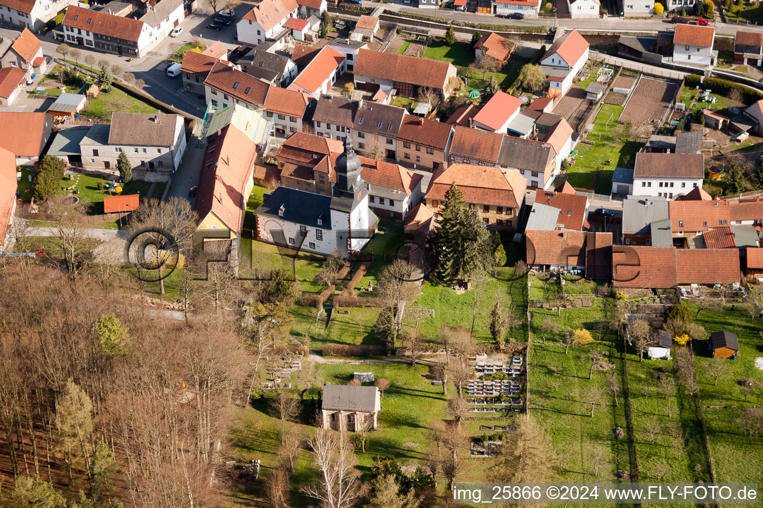 Vue aérienne de Structure de pont ferroviaire pour acheminer les voies ferrées en Angelroda à le quartier Angelroda in Martinroda dans le département Thuringe, Allemagne